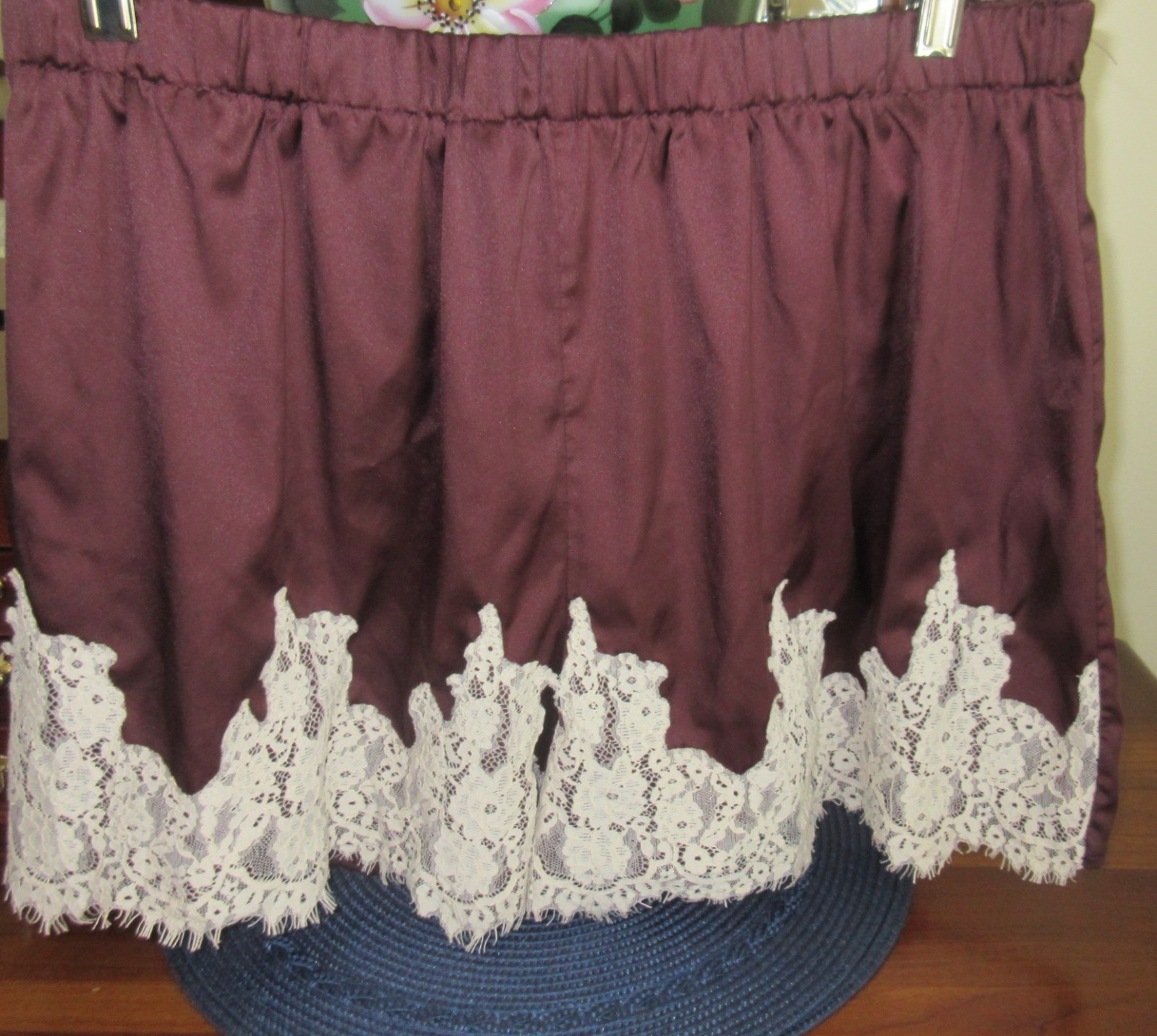 UB DEEP BURGUNDY mega LACE trim POLY SATIN silky sleep shorts IVORY LACE size XL