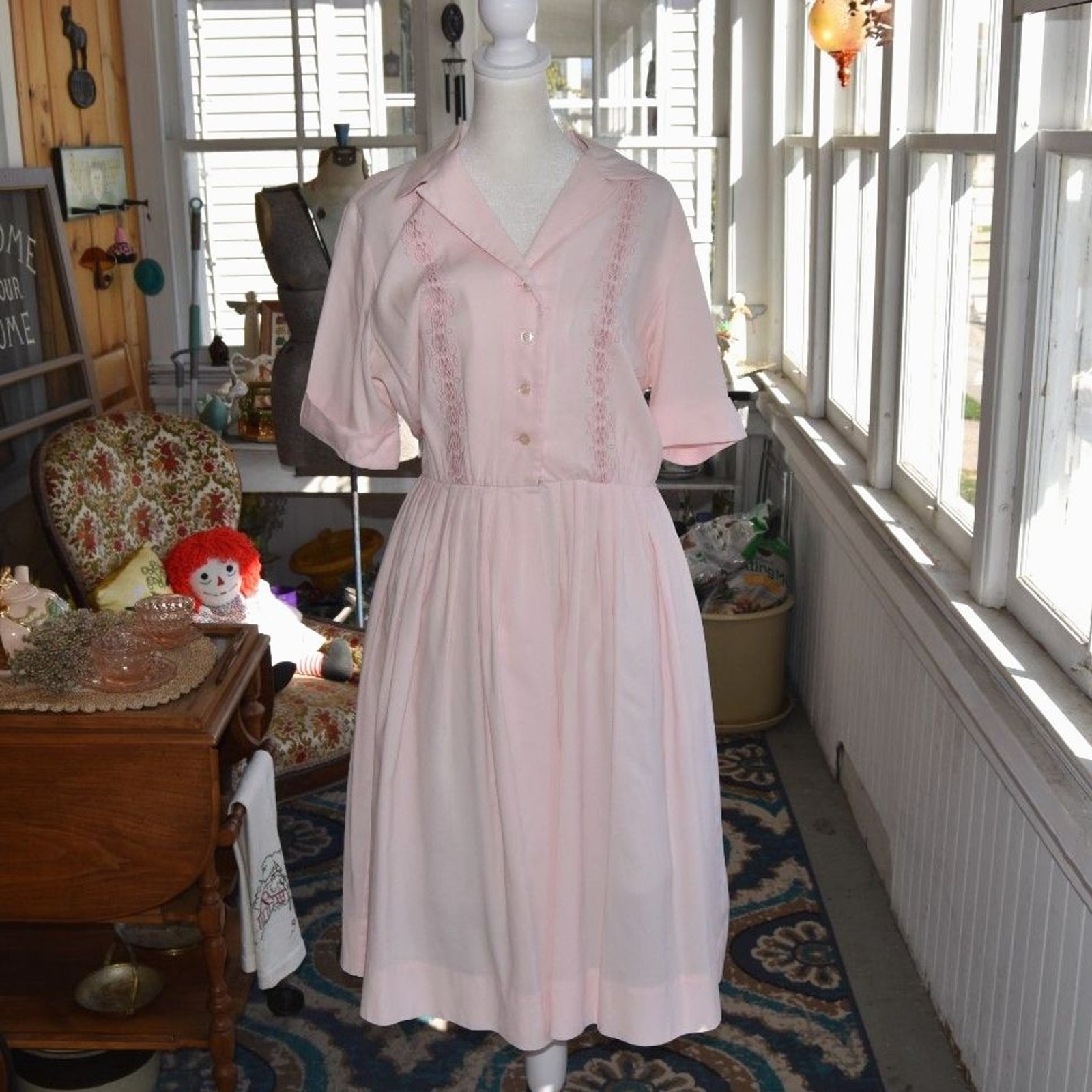 Vintage 60s Pink L’Aiglon Embroidered Shirtwaist Dress Union Made Size Medium-LG