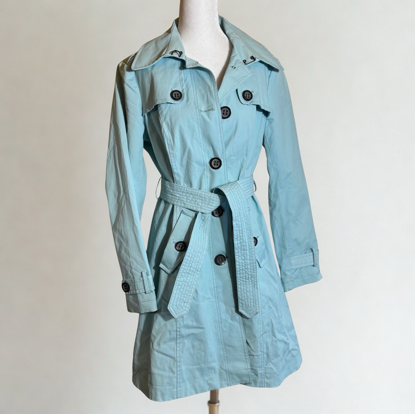 VINTAGE 80s Ice Blue Trenchcoat Women’s Size M Classic Mod Spy Detective