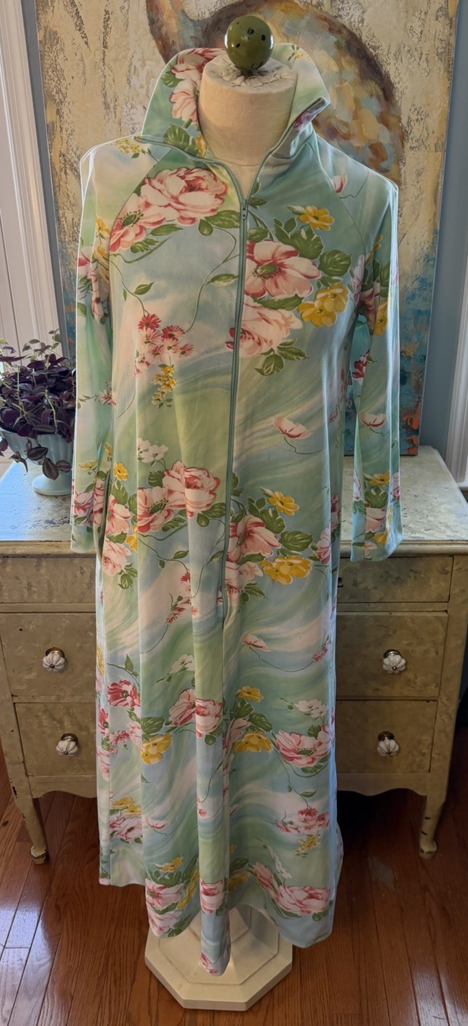 VTG Marilyn Blue Pink Tropical Double Knit Floral Maxi Lounge Robe Zipper Gown-M