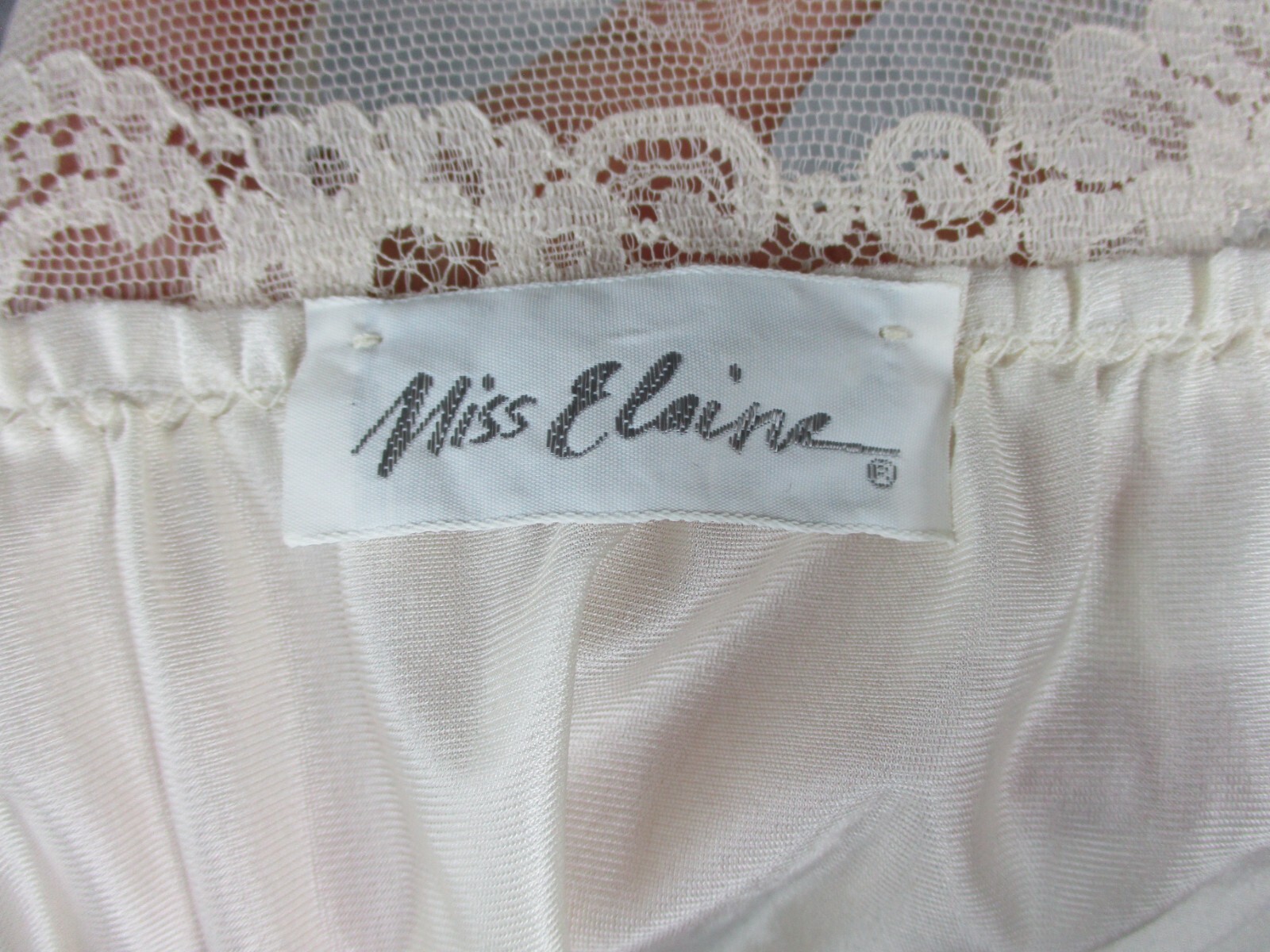 Miss Elaine Peignoir Robe nightgown & Dress Women S Ivory BUTTER SOFT Nylon Lace