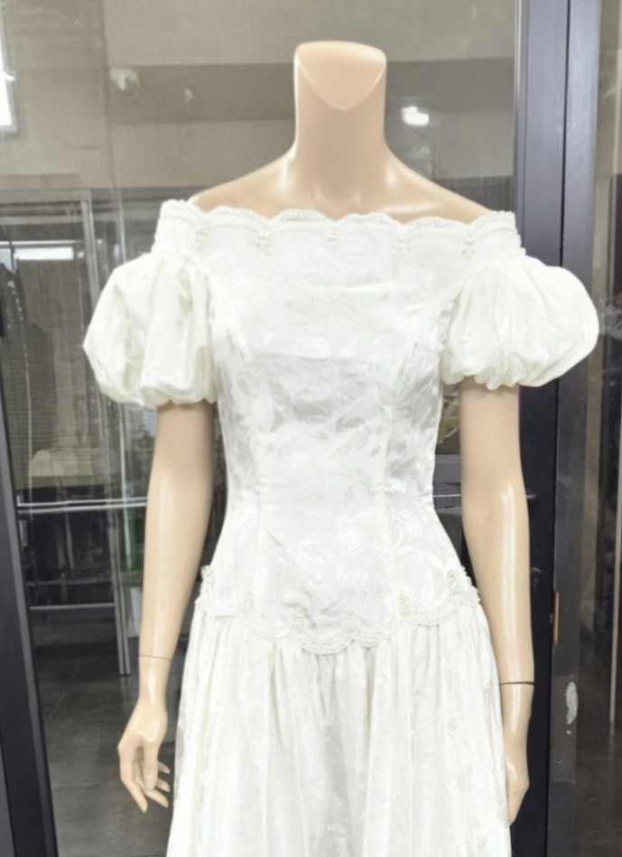 Unbranded Vintage 80s 90s White Jacquard satin regency style Wedding Dress sz 6