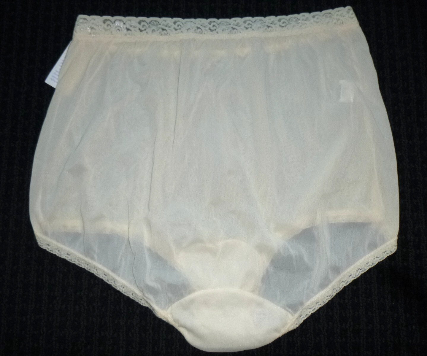 NOS Vtg Dixie Belle Off White Nylon Granny Panties Mushroom Gusset Sz 9