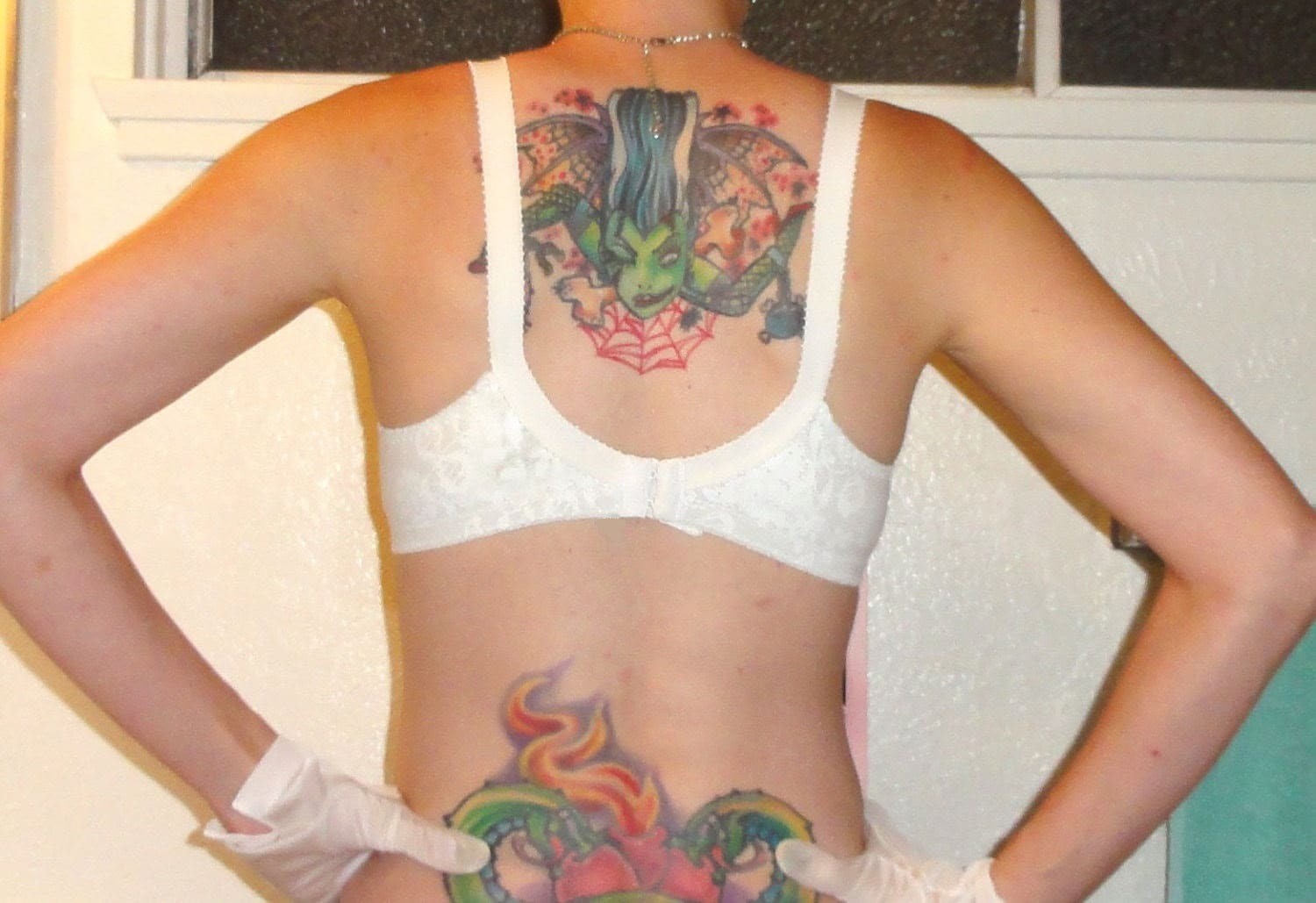 Vintage White Playtex Bullet Bra 46 B floral pinup retro rockabilly pointy bra