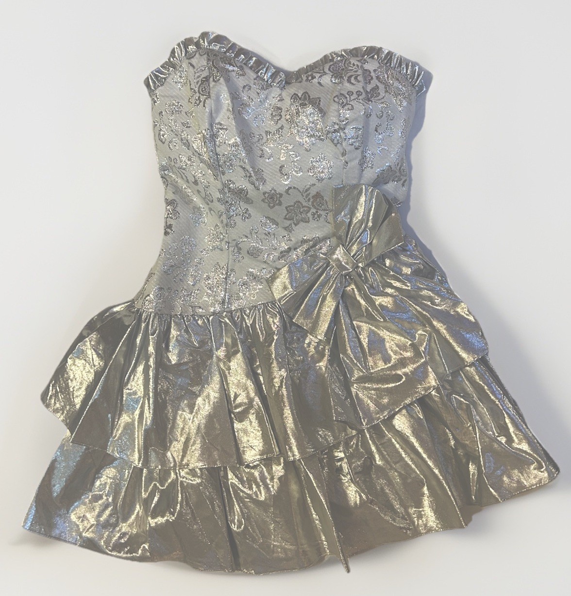 Vintage 80s Silver Lame Flirtations For Alfred Angelo Made In USA Size 9/10 NWT