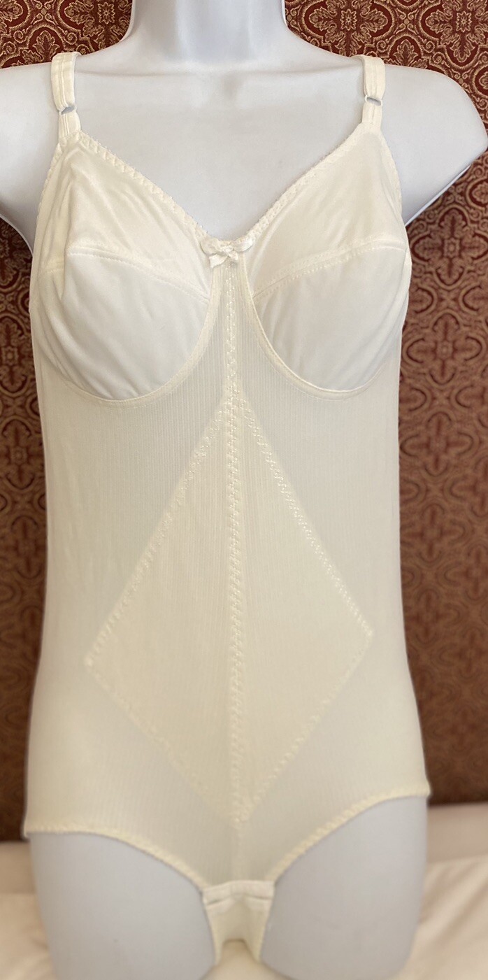 Vintage Montgomery Ward White Nylon One Piece Shaper Style 40C