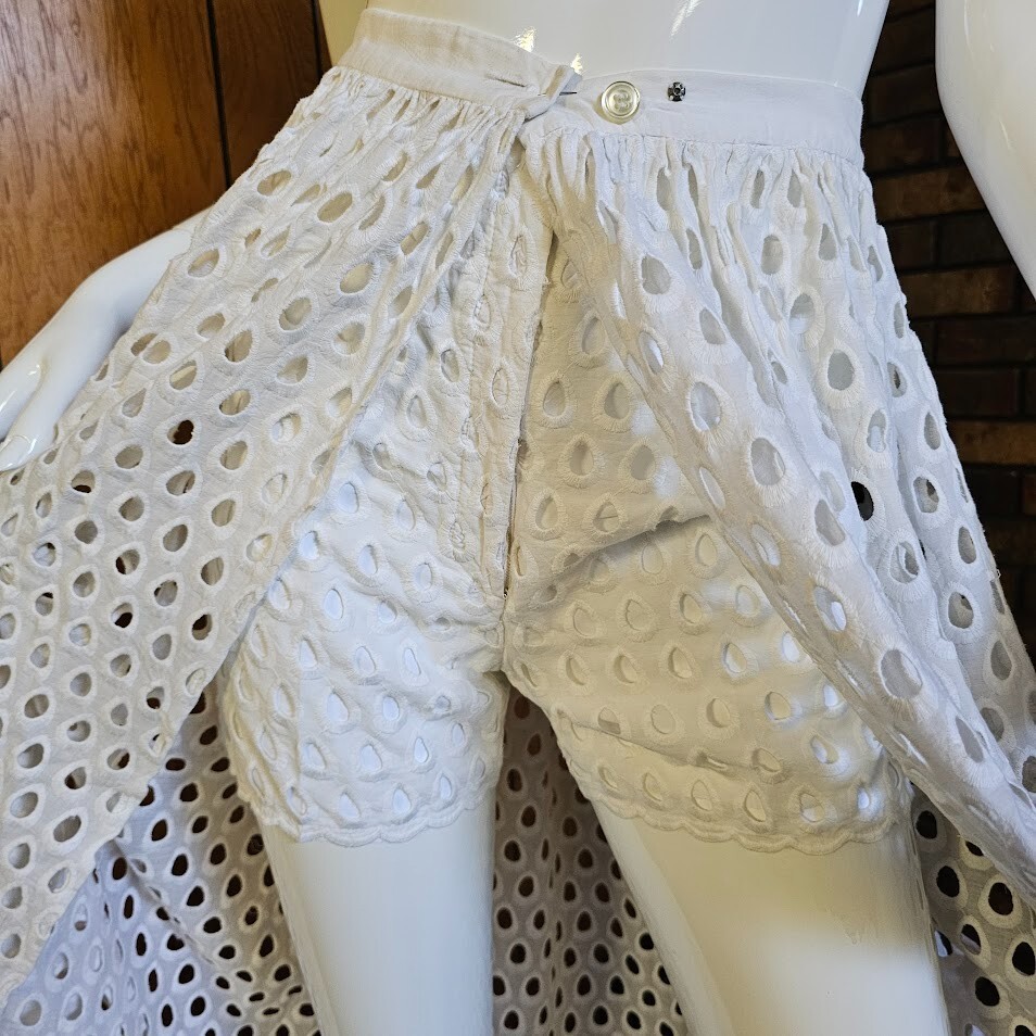 Vtg 60s Eyelet Lace Tea Timer Play Shorts & Skirt Chuck Howard Beach Party XS/S