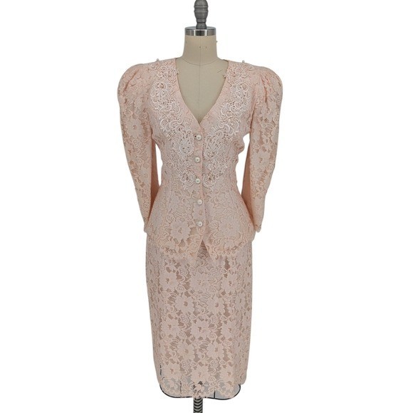 30016 Vintage Cachet Lace Jacket + Skirt Set Pink size 5/6 preppy Business casua