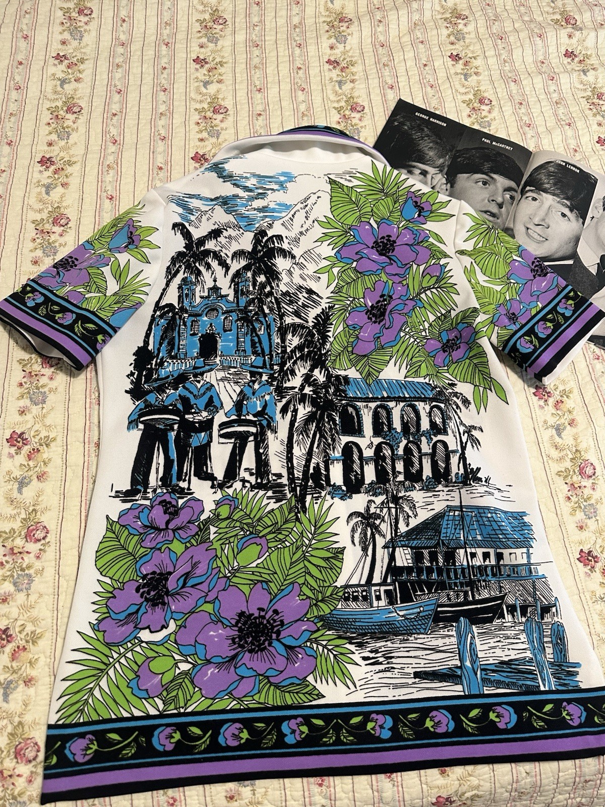 True Vintage 60s 70s Hamilton 8 Mexico Novelty Print Tropical Button Blouse S/M