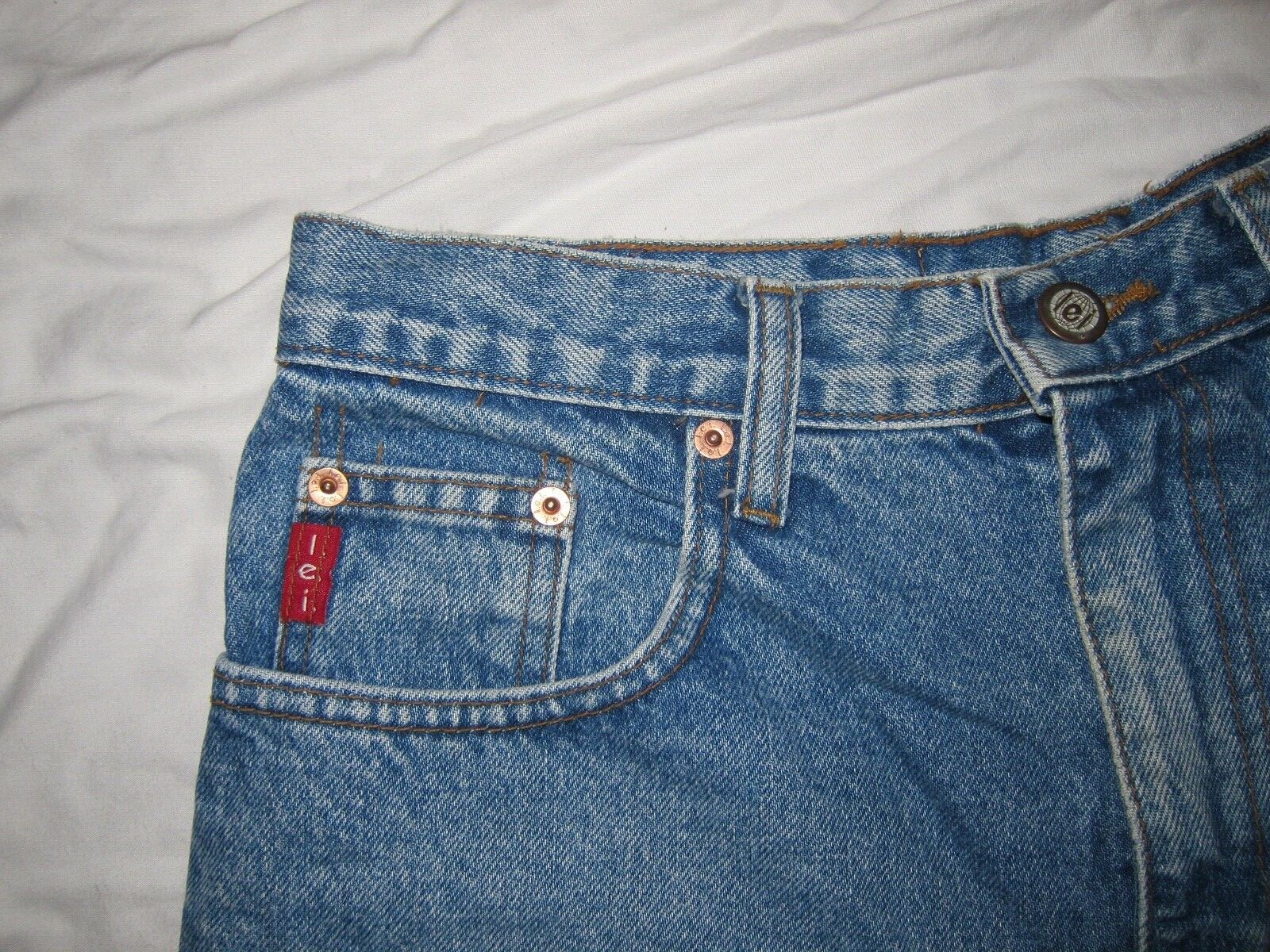 1990&rsquo;S VINTAGE blue denim LEI WOMEN&rsquo;S SHORTS SIZE 13 MADE IN THE U.S.A