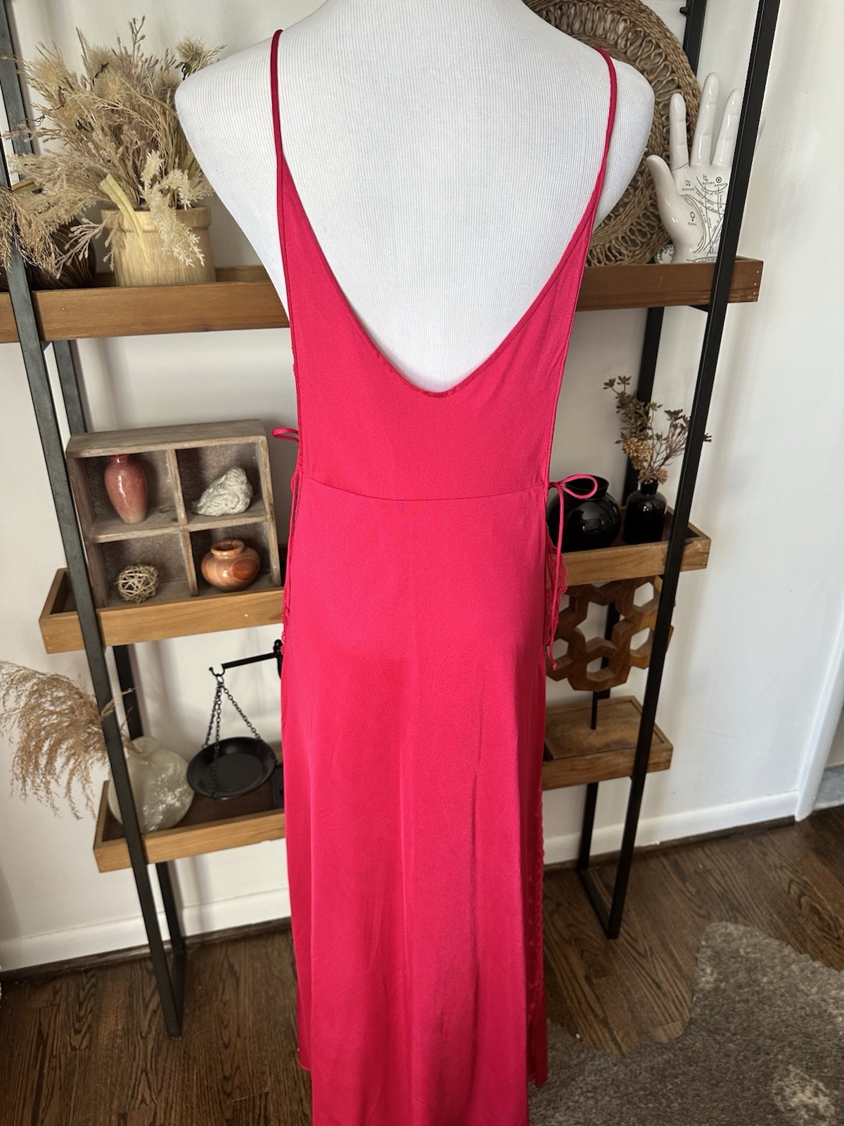 Vintage Kayser Size Medium Pink 100% Nylon Open Side Lace Full Length Nightgown