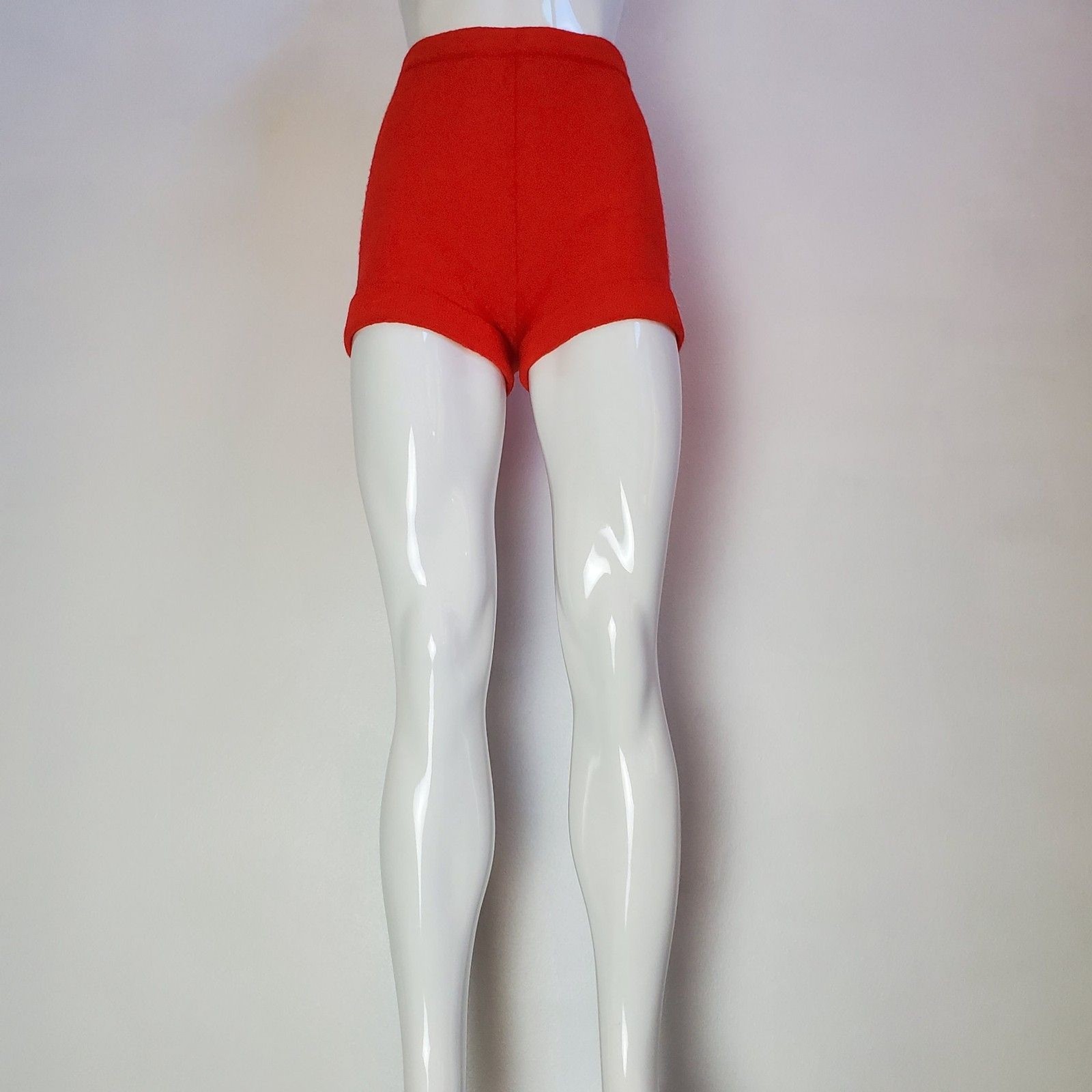 Vintage 60s Full Fashioned Red Wool Knit Shorts