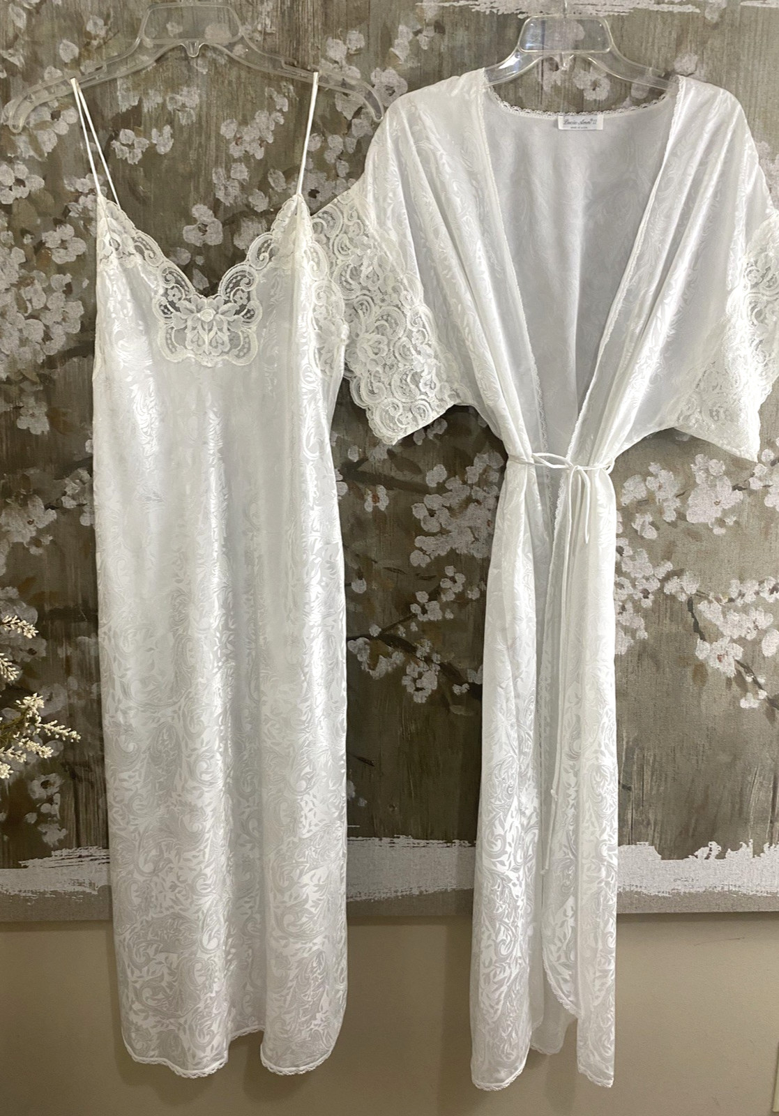 VTG White Peignoir Wedding 2 PC Lucie Ann II Damask Lace Kimono Nightgown S EVC