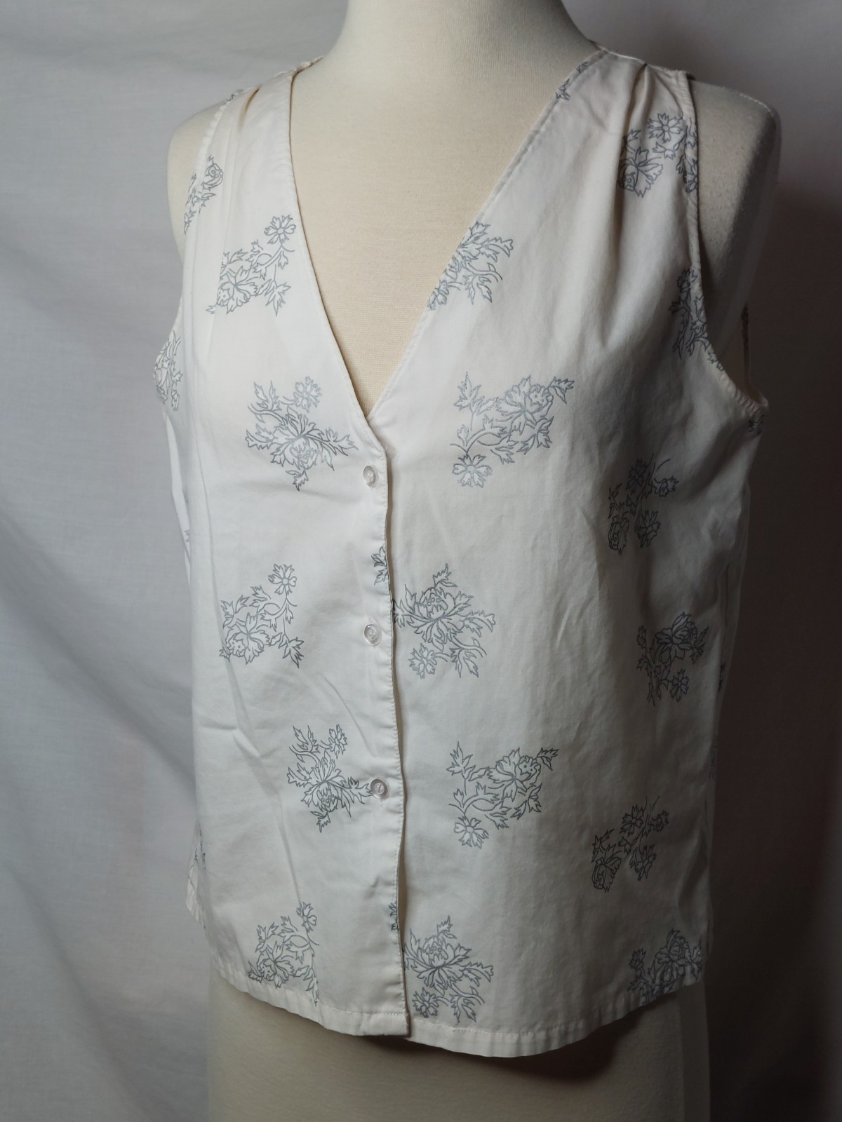Vintage Sleeveless Blouse White Floral Button Front Minimalist Cottagecore M 90s