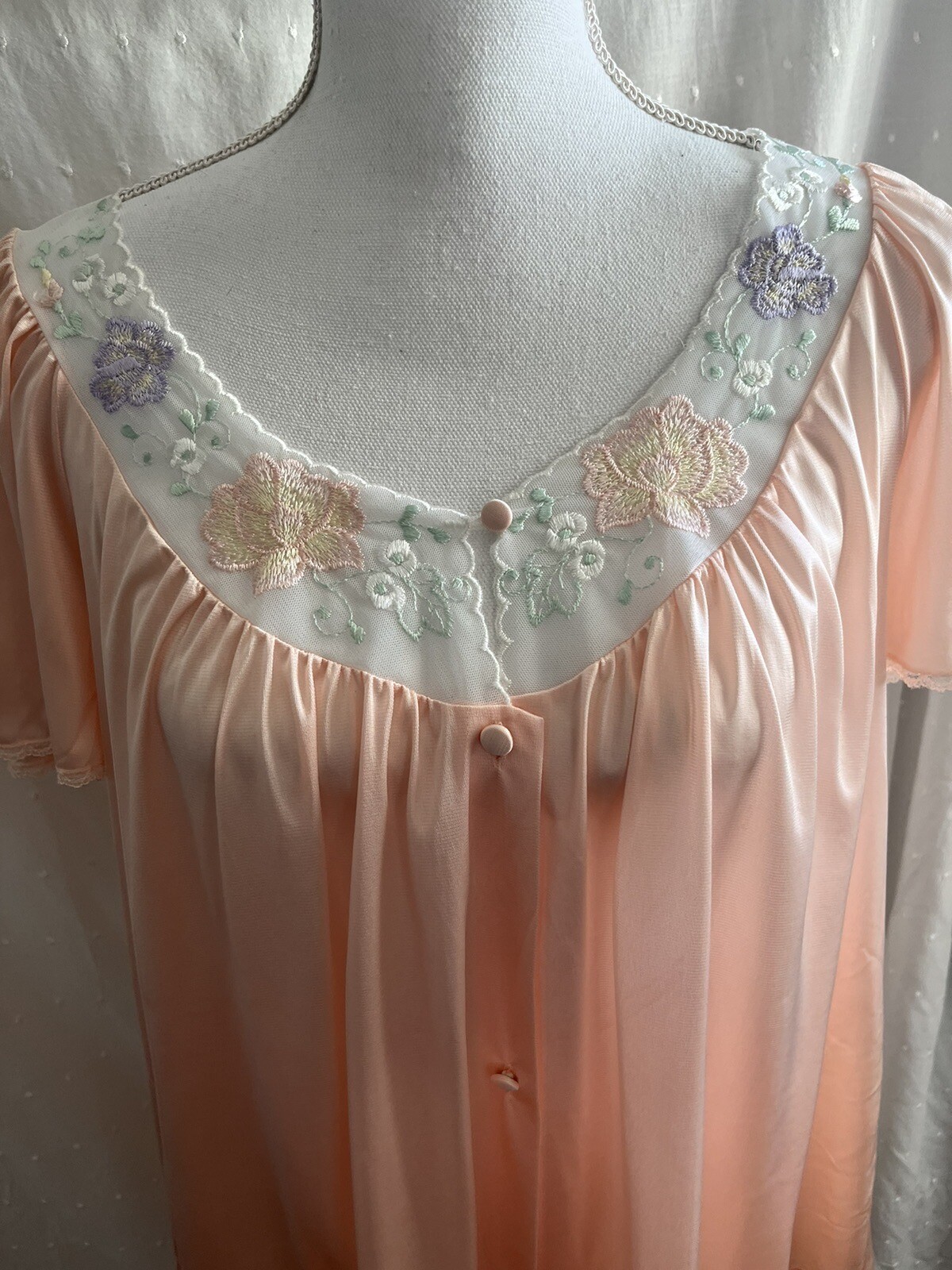 🌻Vintage Vanity Fair Light Peach Two Piece Nylon Pajama Set Size Medium NWT