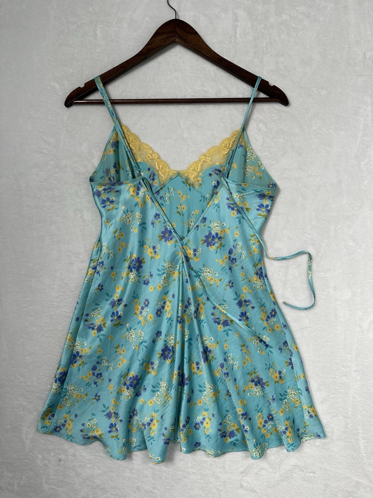 Vintage Y2K Victoria’s Secret Colorful Floral Lace Slip Dress Chemise Sz M 2001