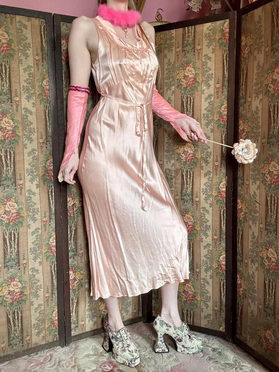 1930s/40s Bias-Cut Silk Or Rayon Satin Peach Slip Dress, Size L-XL