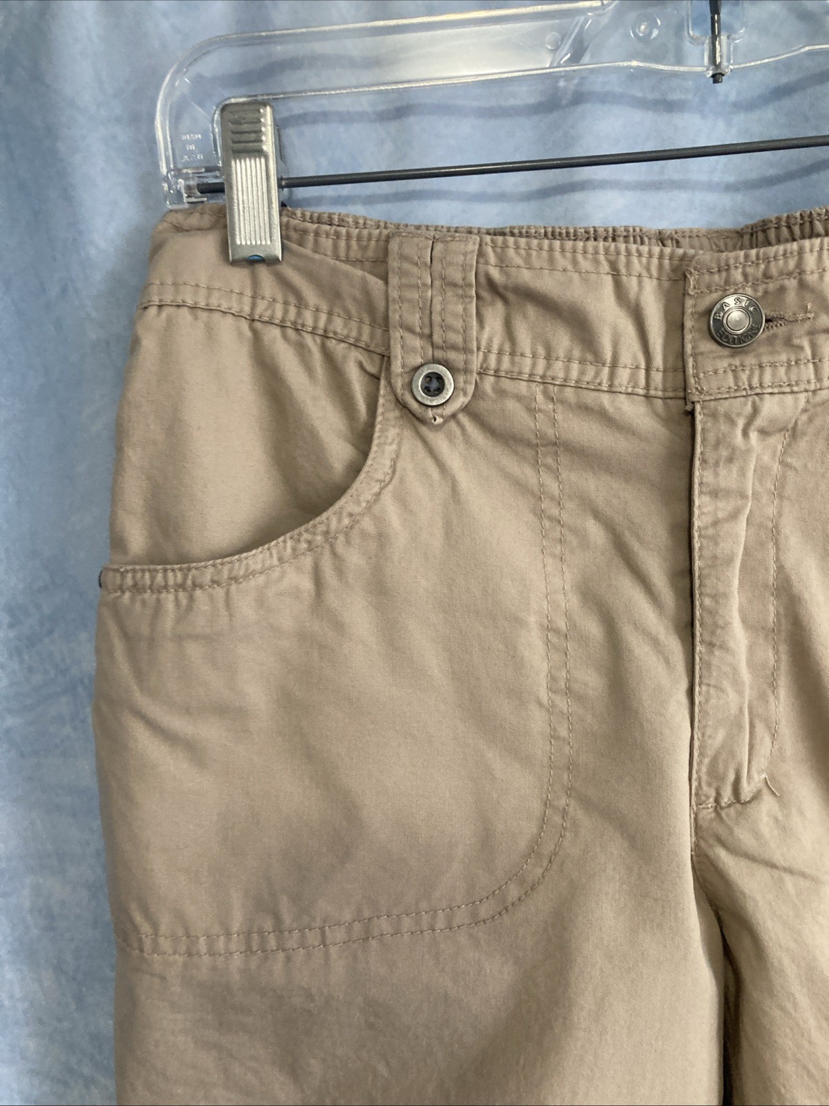 Vintage 90s Y2K Basic Editions Embroidered Khaki Capris Womens Small 100% Cotton