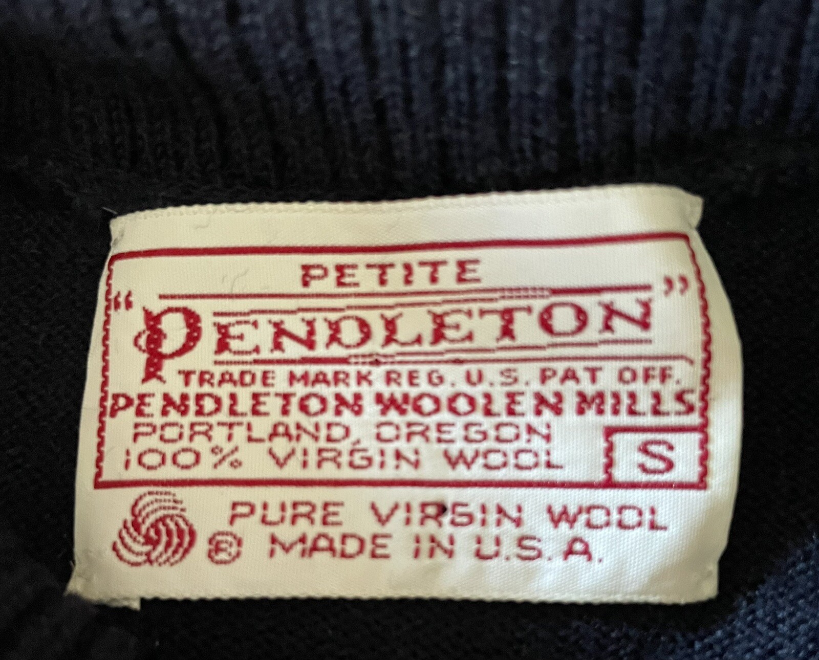 Vtg Pendleton Fine Virgin Wool Pullover Sweater Petite Small USA Navy Mock Neck