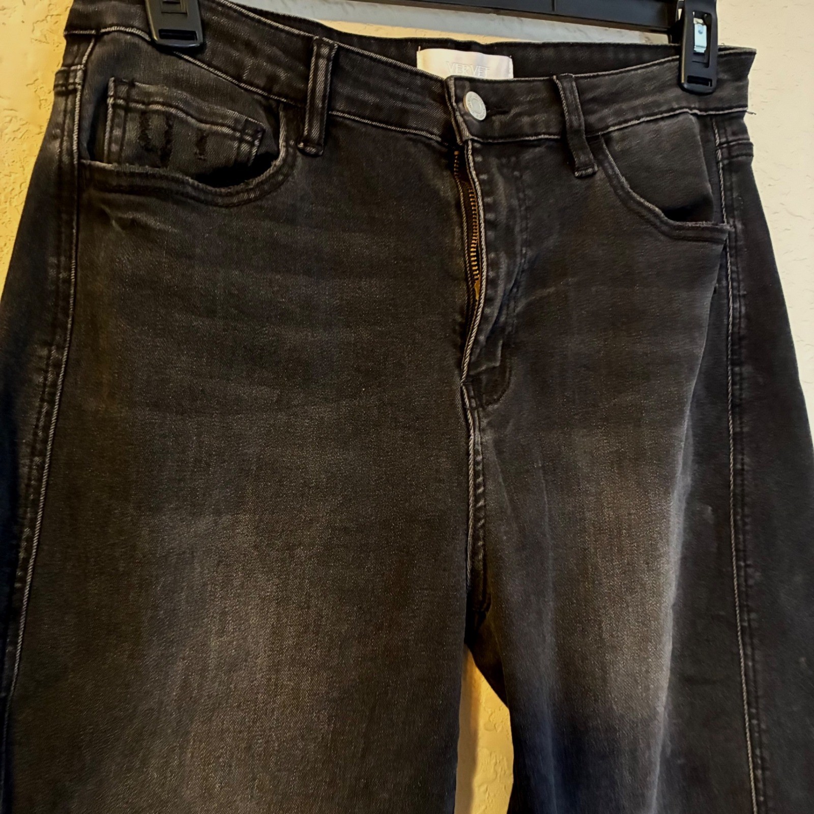 Vervet Super High Rise Panel Barrel Leg Jeans 31 Faded Black Distressed T6589