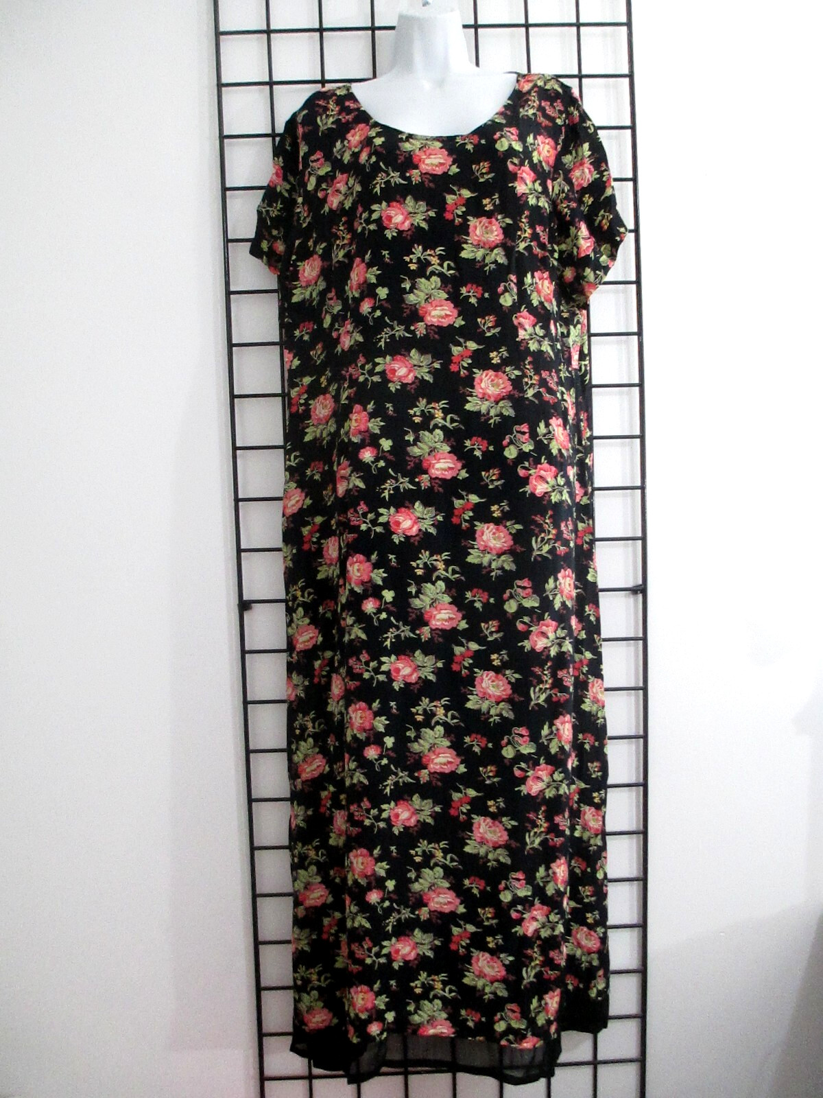 VINTAGE APRIL CORNELL 🌸 XL / 48&Prime; BUST MAX==BLACK FLORAL / MAXI SHIFT DRESS