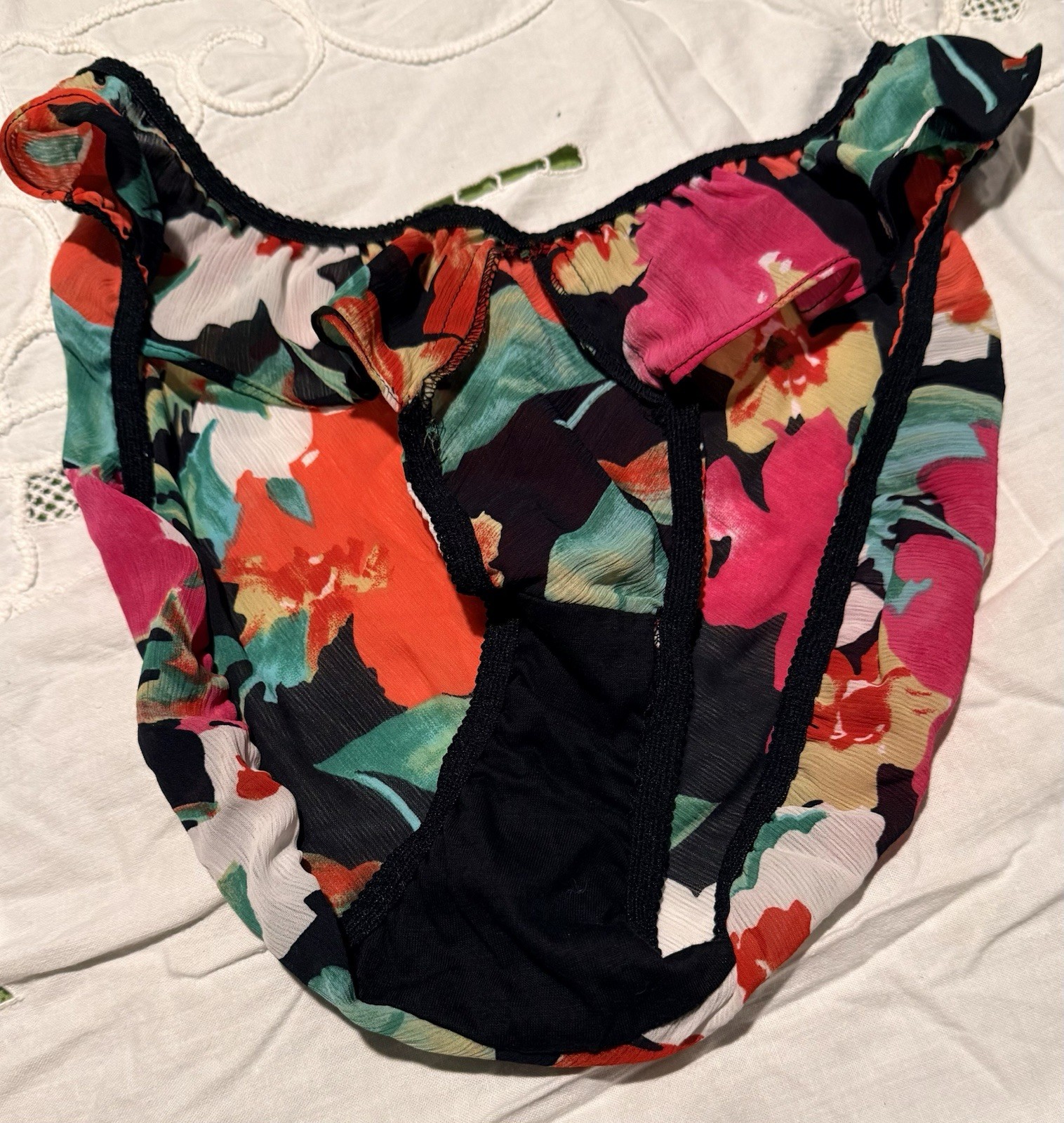 Cute Victoria’s Secret Flutter Panties multi color new with tags size 6/M