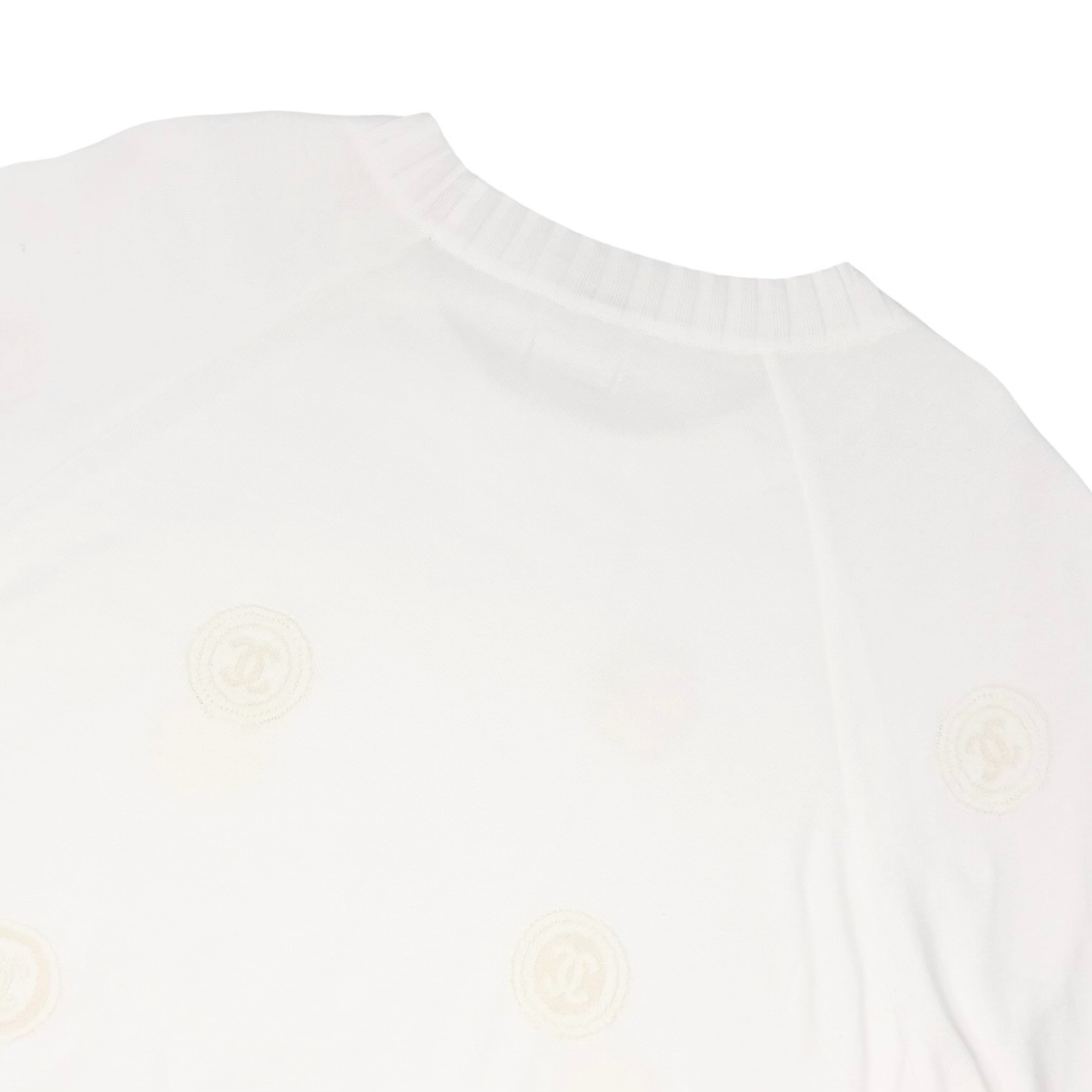 CHANEL Vintage 01P CC Logo Stamp Knit Sweater Top #46 White Pullover 902032
