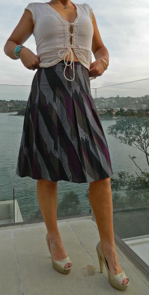 VINTAGE Isetan Tokyo Singapore 1980&rsquo;s Original Pleated Chiffon Retro Skirt
