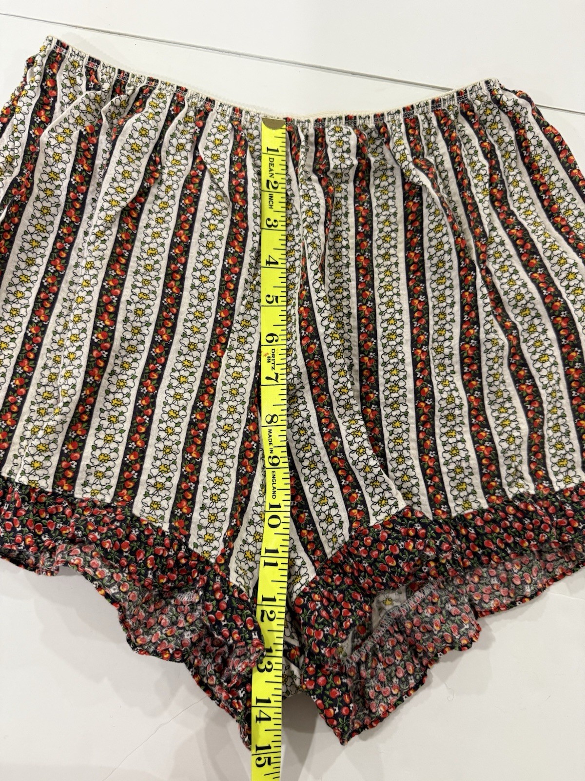 Vintage Medium Komar Cotton Ruffle Sleep Shorts USA – 70s Rare Cottagecore