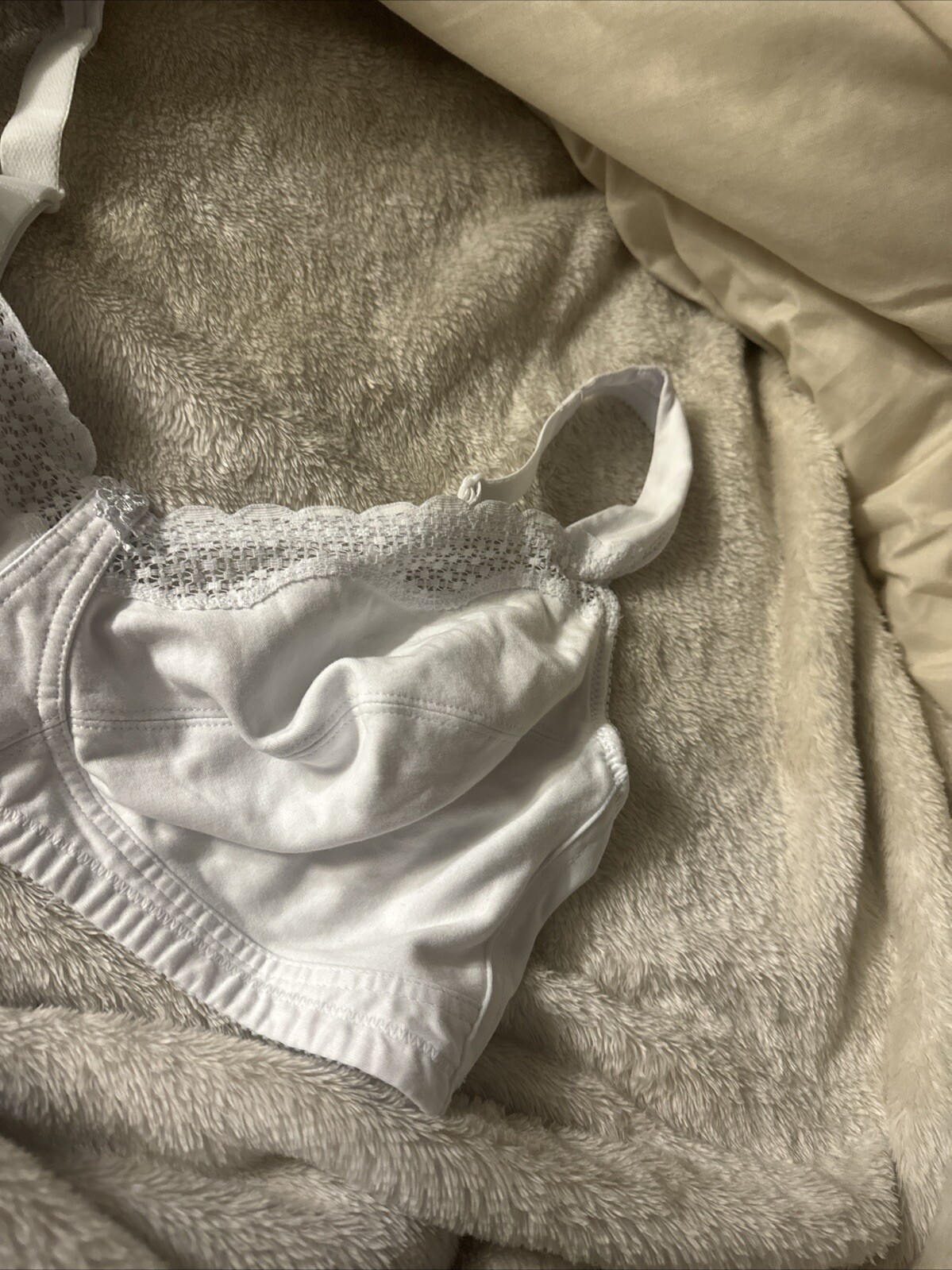 Vintage Exquisite Form Circle Bra 40DD White Lace Wireless Wire Free