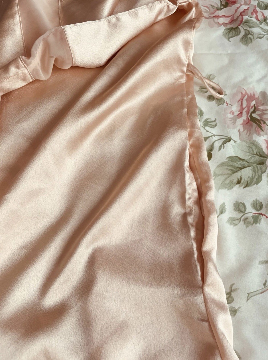 Vintage Valentino Intimo Satiny Soft Robe w Sheer Stripe Arms Peachy Pink Sz L