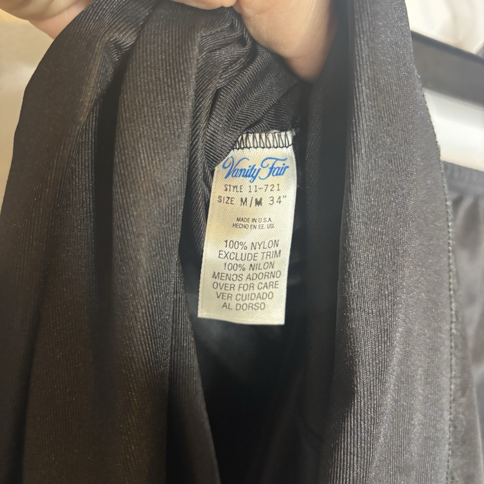 Vanity Fair Size Medium 34&Prime; Half Slip Black Long 11-721 Classic Nylon Everyday