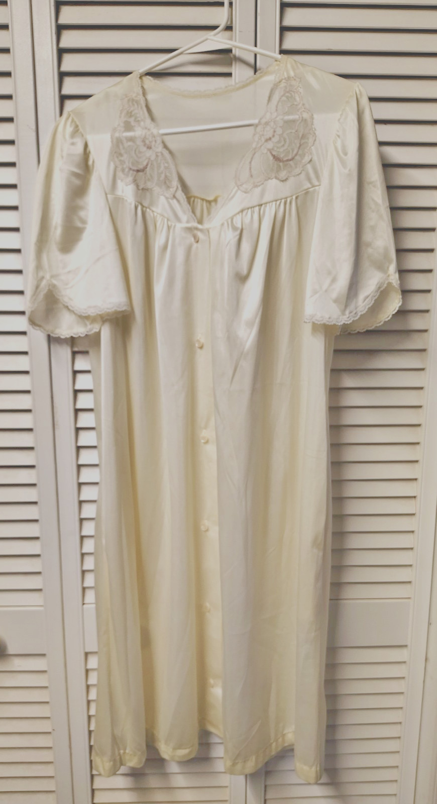 Vintage Ivory Housecoat Robe Button Front Lace Trim Nylon Tricot M/L Read SZ