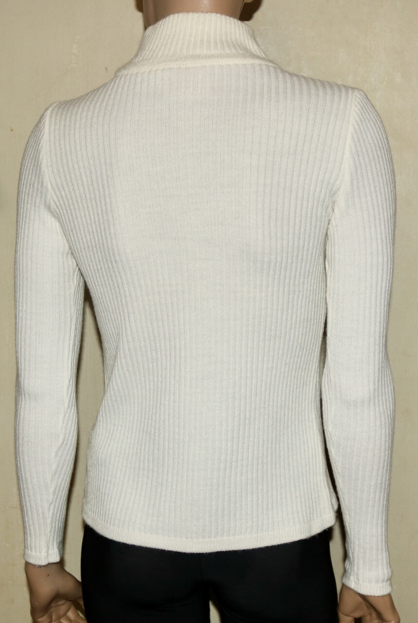 Courrèges vtg MOD MCM turtleneck knit top A Space Age fashion White Courreges