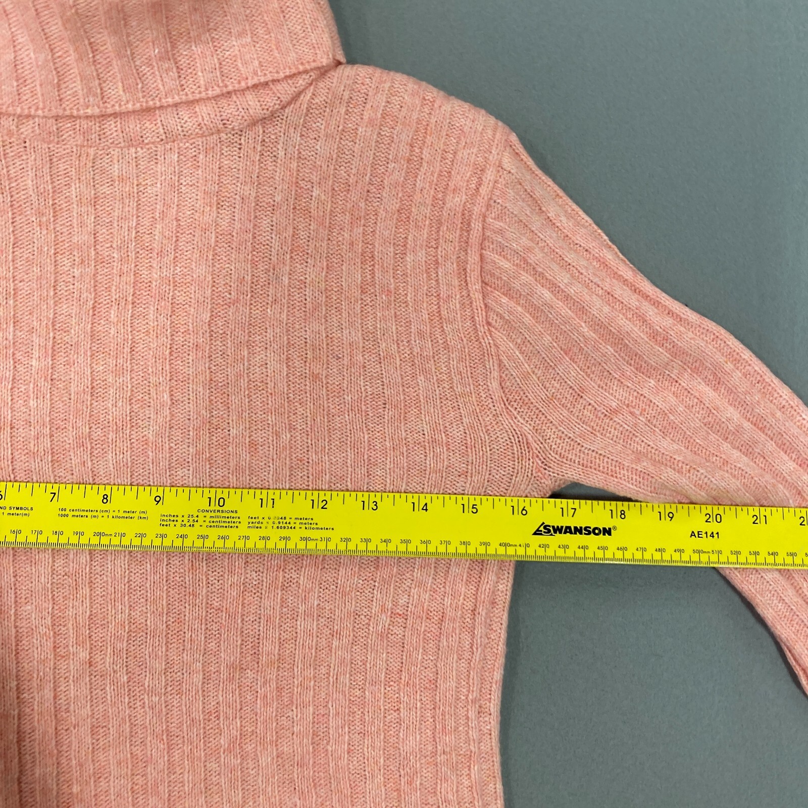 Vintage Sears Jr Bazaar Turtleneck Sweater 70s Ribbed Womens XS/S Light Peach