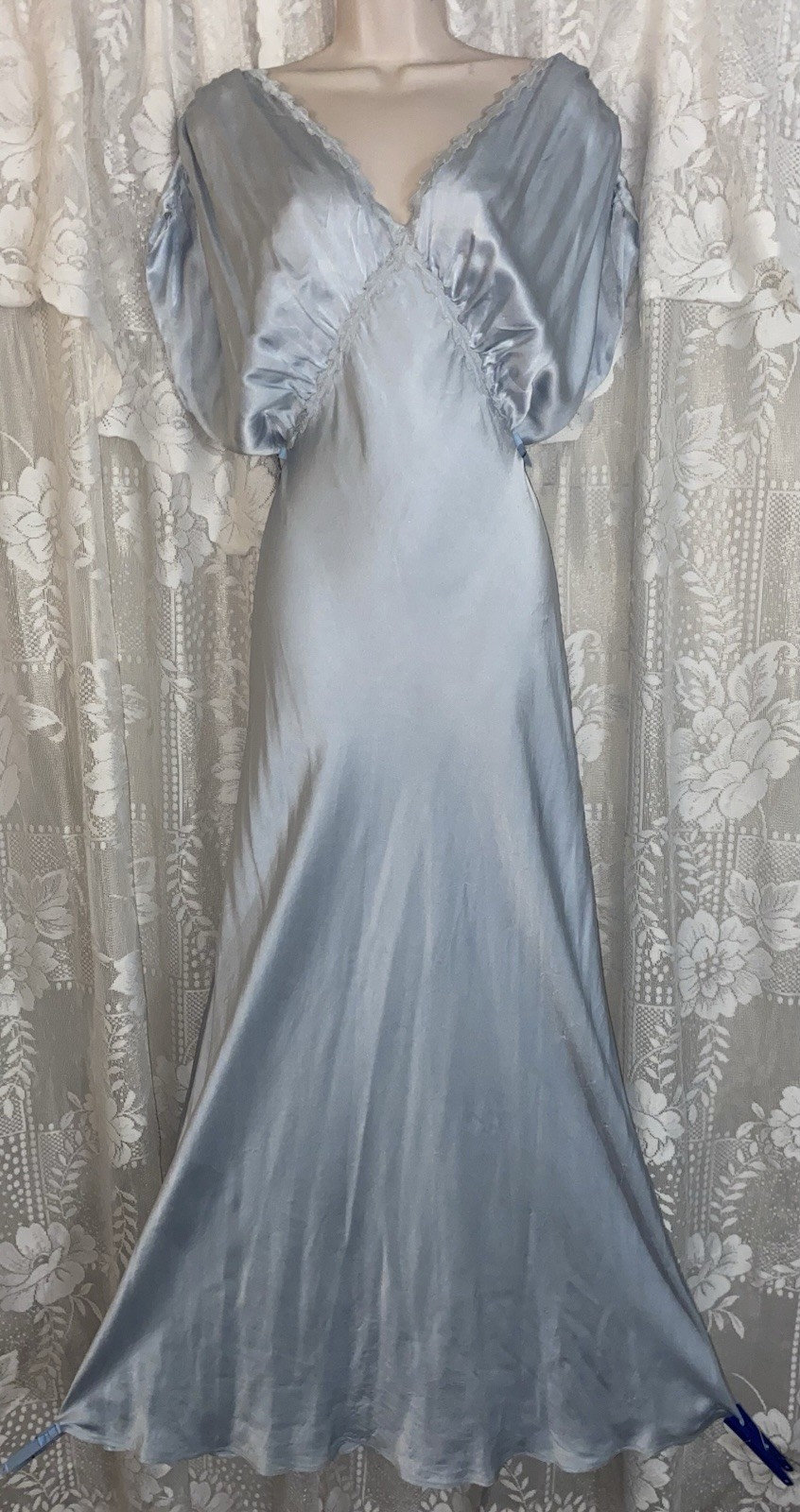 Vtg 40&rsquo;s RARE sz 42 Tall 60&Prime; Ice Blue SILK Barbizon Ariel Nightgown satin dosche