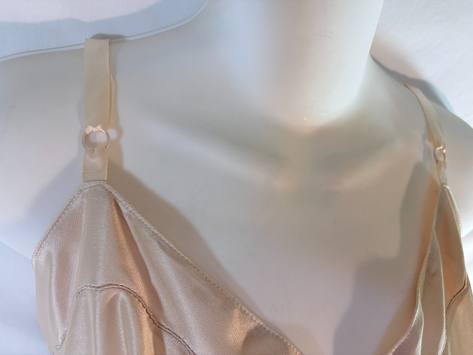 Vintage Sears Full Slip sz 44 Beige Slinky & Silky