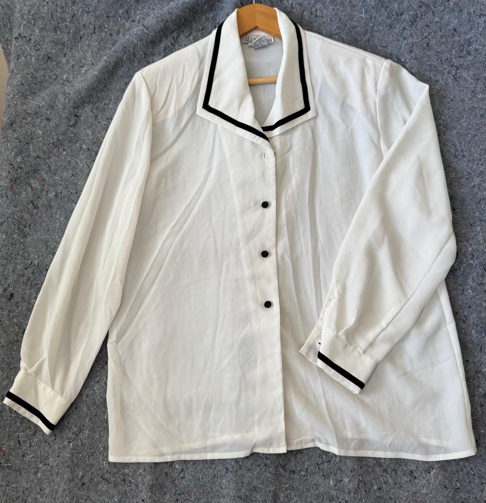 Alexandria 12 White Black Trim Blouse Shoulder Pads Vintage 80s Flaw