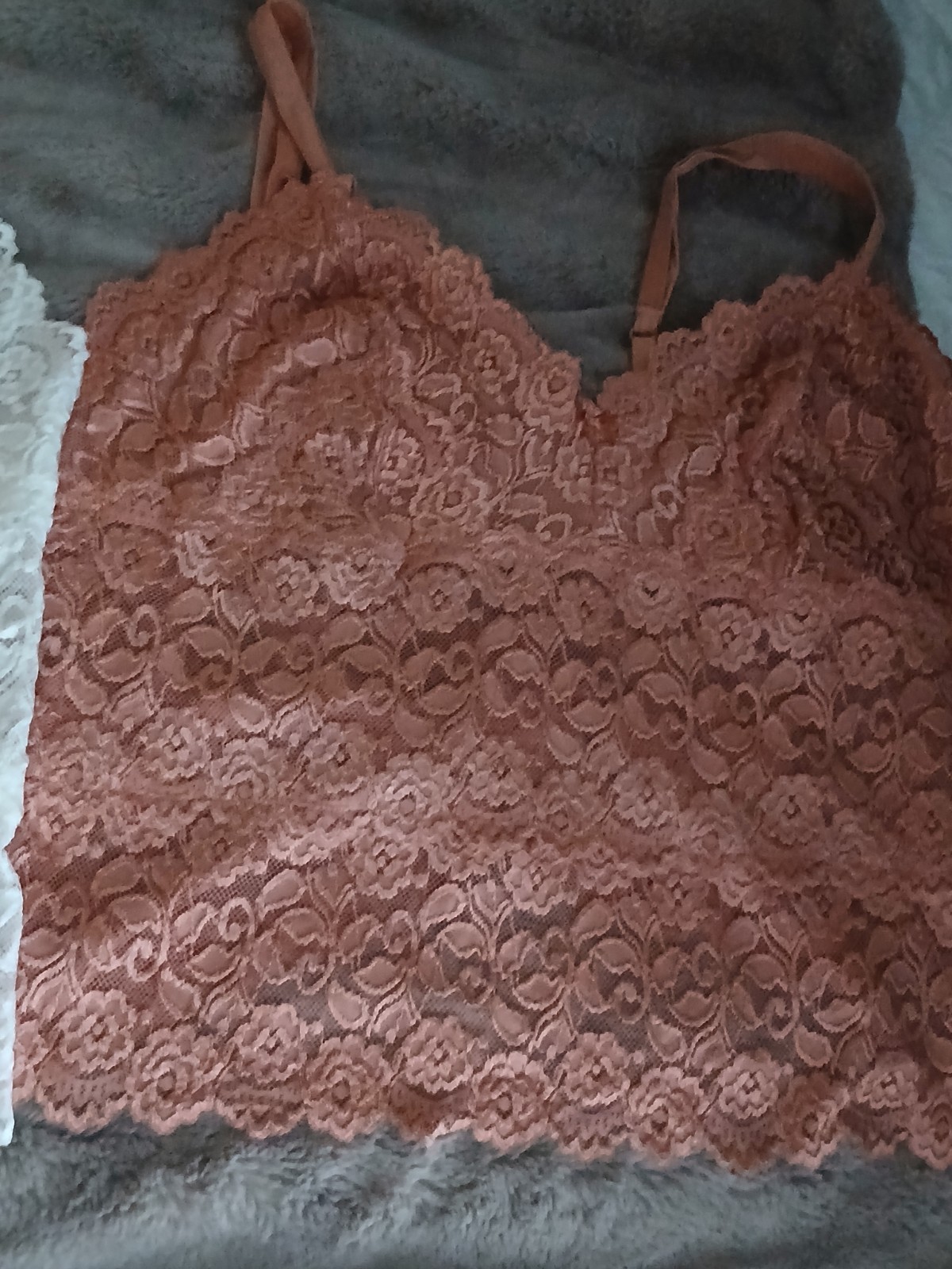 1 – Sienna Vintage Cabernet Lace Cami – 3X Style 4231