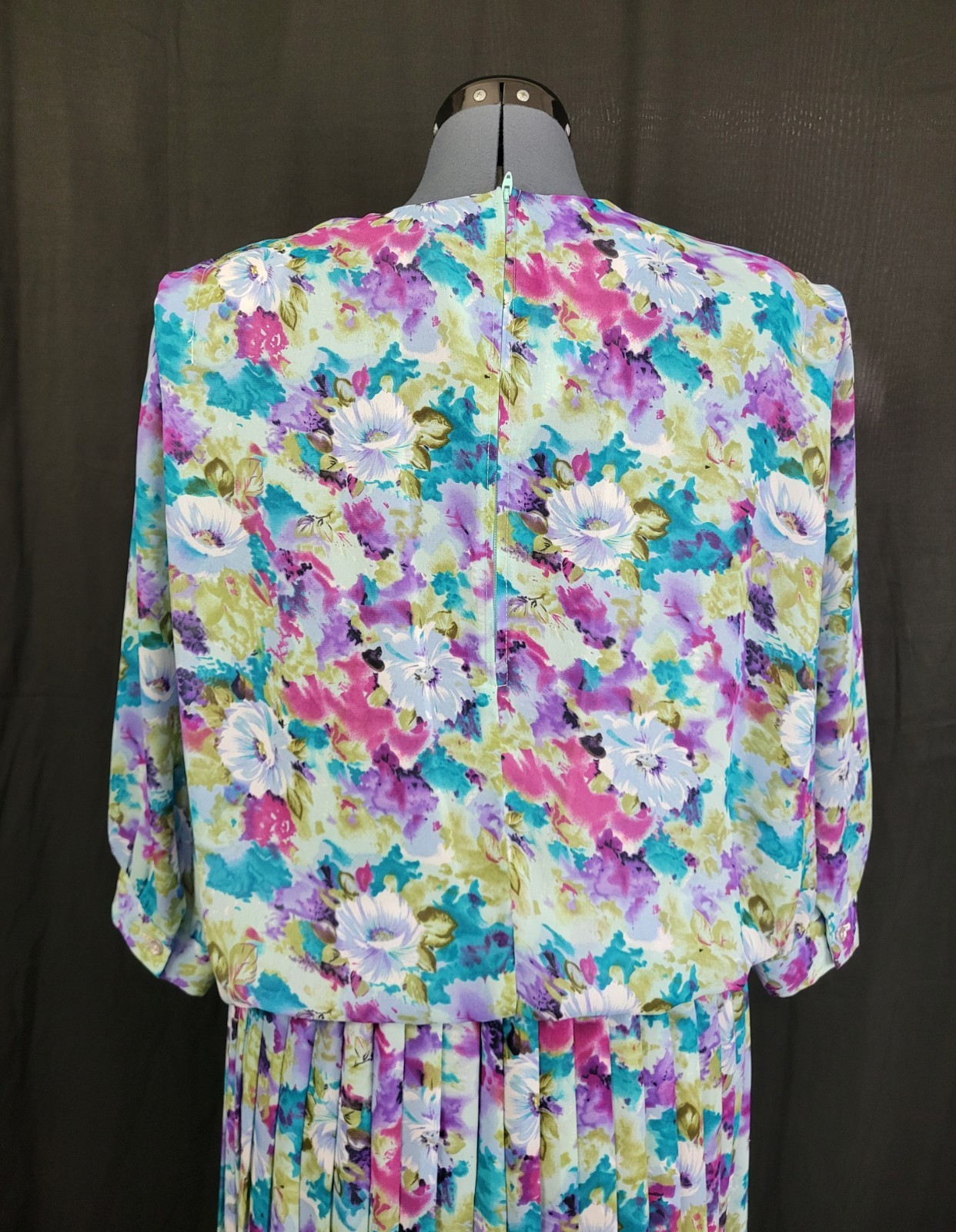 Vintage VLP Plus Blue/Green/Purple Floral Blouson Dress w Pleated Skirt Size 24