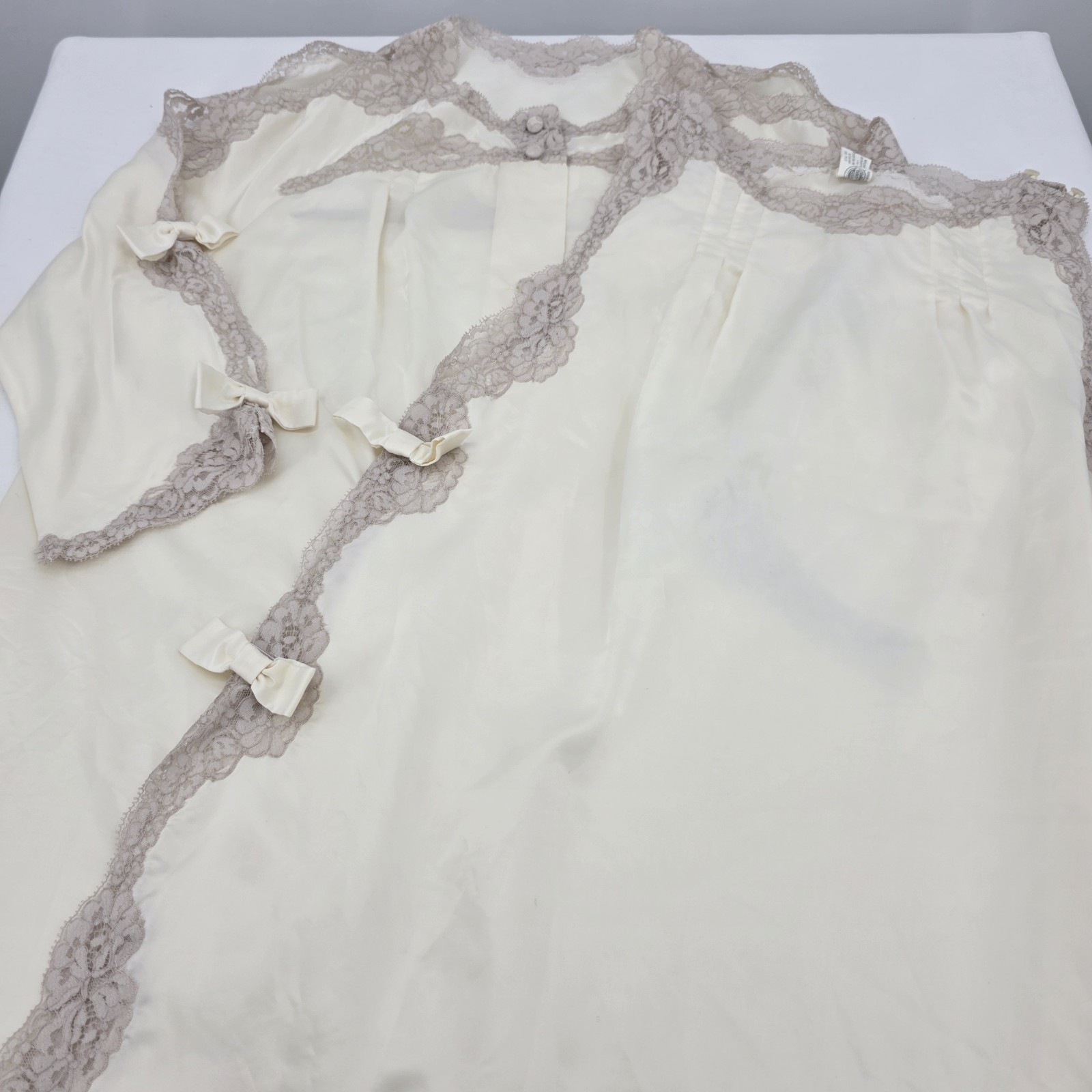 Vintage 1970s Eyeful by Flaums Peignoir Set Ivory Lace Silk Blend Union Made
