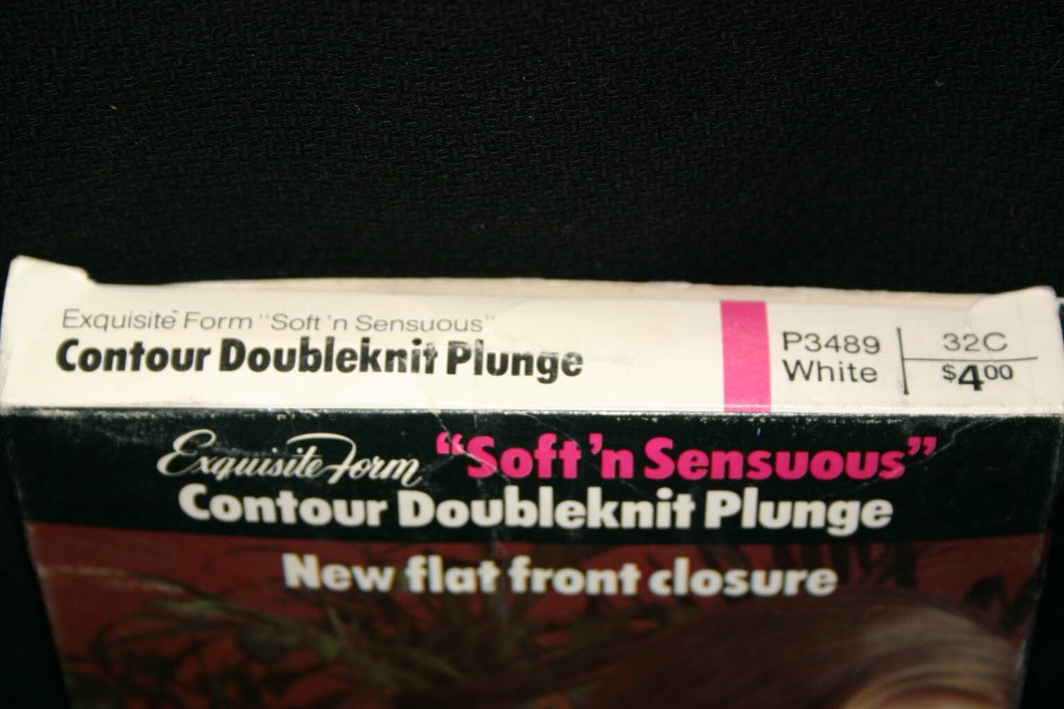 32C VTG 70s NOS Nylon FRONT CLOSE Bra Soft&rsquo;n Sensuous Exquisite Form P3489 1970s