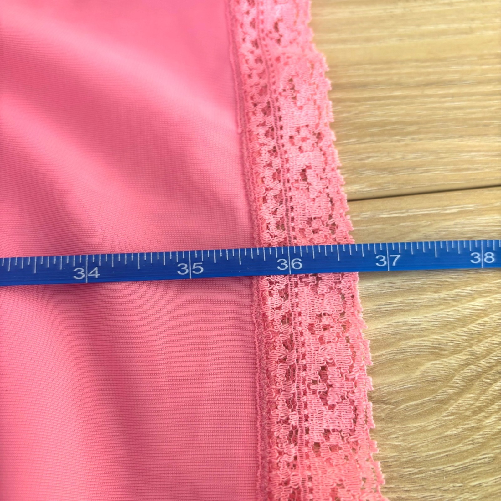 Vintage Adonna Pink Nightgown With Lace Neck & Hem Medium Regular Penneys