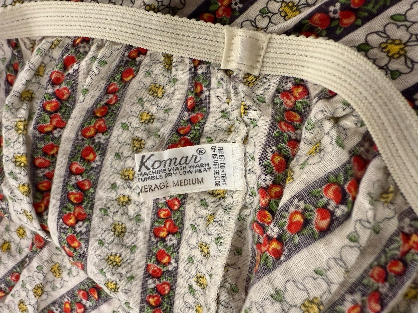 Vintage Medium Komar Cotton Ruffle Sleep Shorts USA – 70s Rare Cottagecore