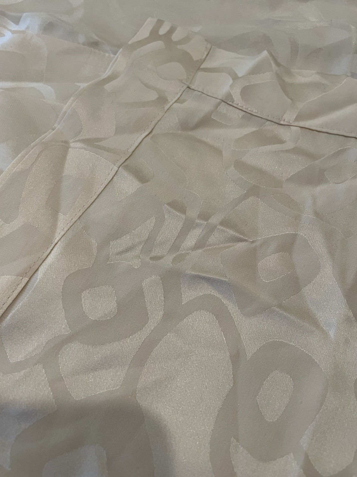 Vintage Robe 100% Silk Cream Beige Patterned Hong Kong FOUR SEASONS OS Luxury