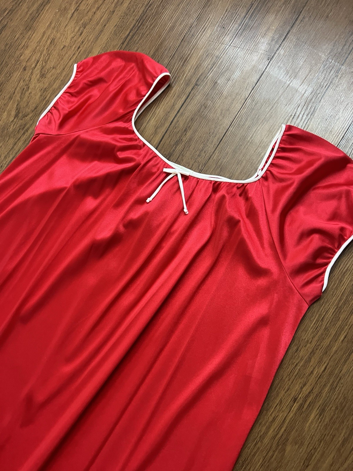 Vintage Vassarette Nightgown Medium Red Maxi Lace Off Shoulder Bow Dress 70s