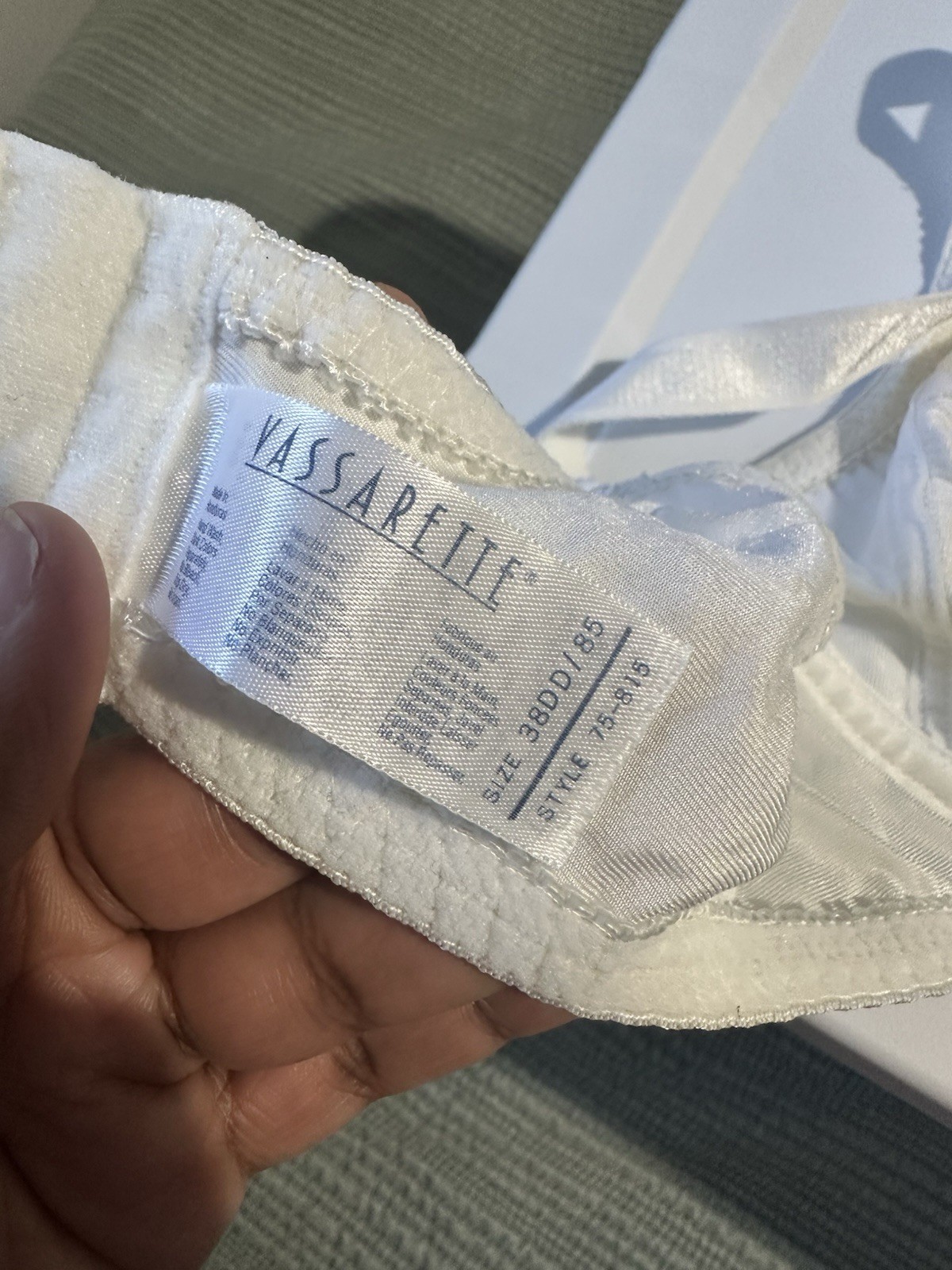 Vassarette Vintage 1980s White Lace Bra 38DDD Nylon Polyester Spandex