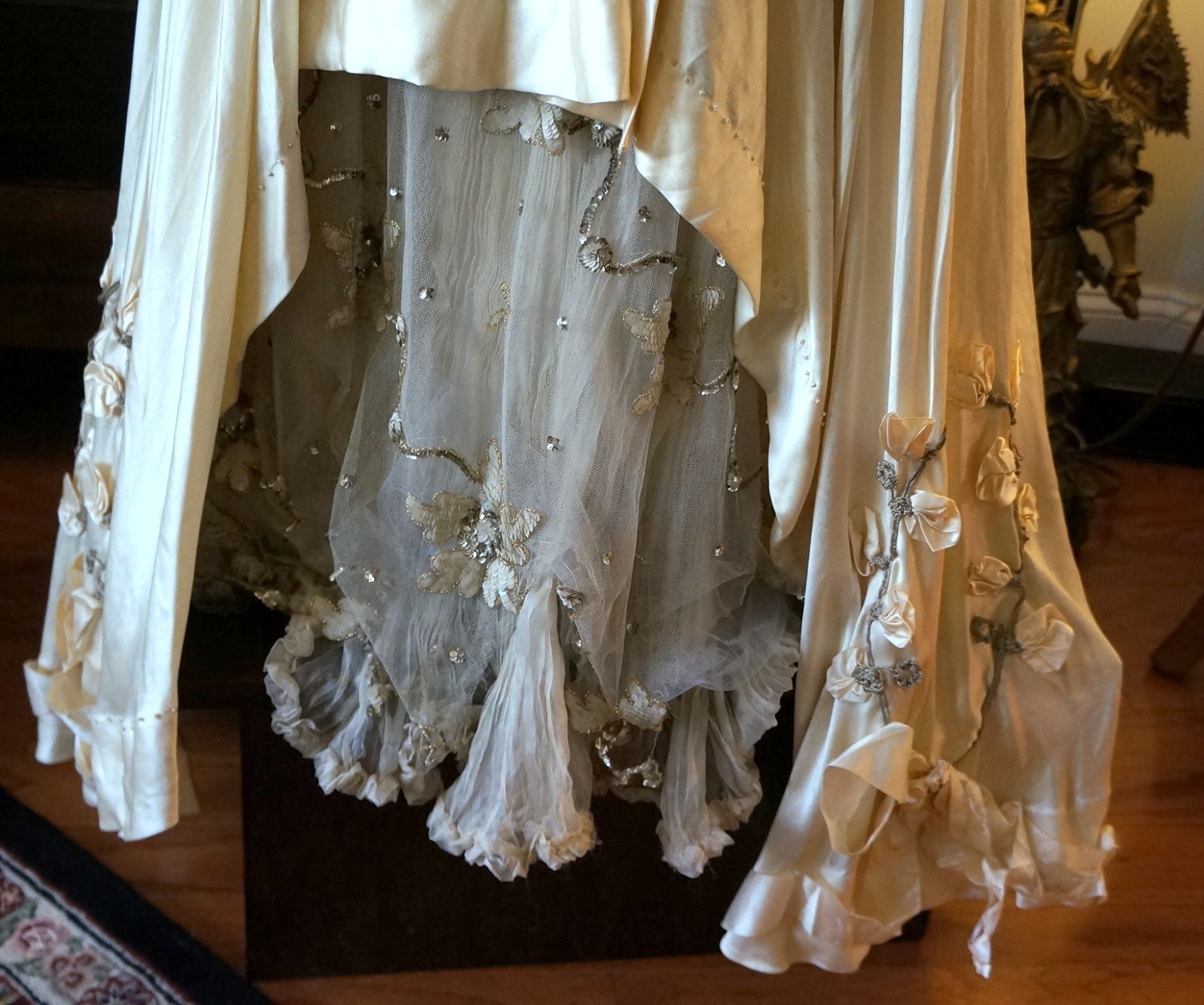 Rare early 1900&rsquo;s Rowntree &Sons Scarborough, Eng Wedding Dress/ Art Nouveau