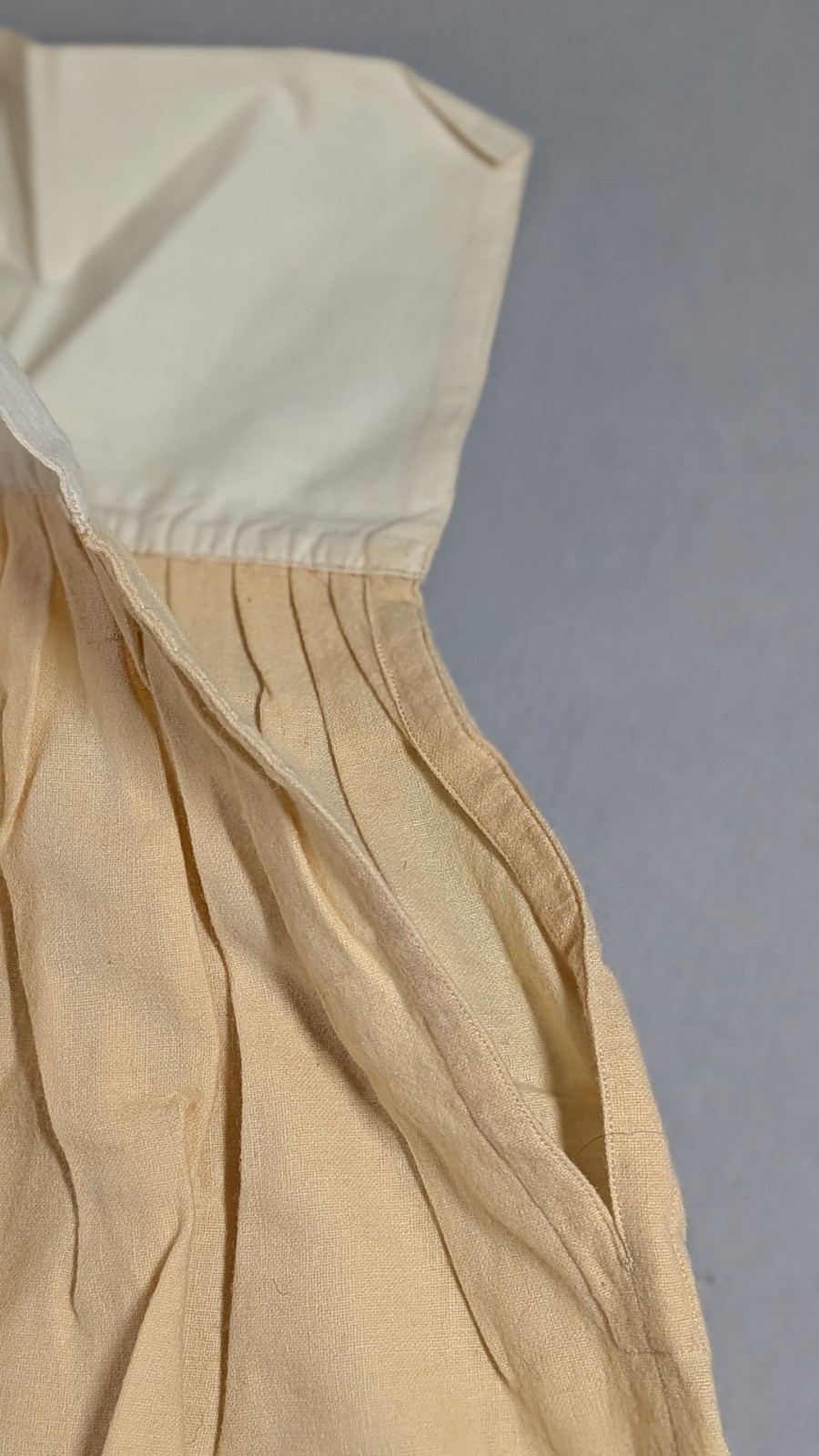Antique Handmade Embroidered Heavy Weight Linen Petticoat Skirt 16&Prime; Waist