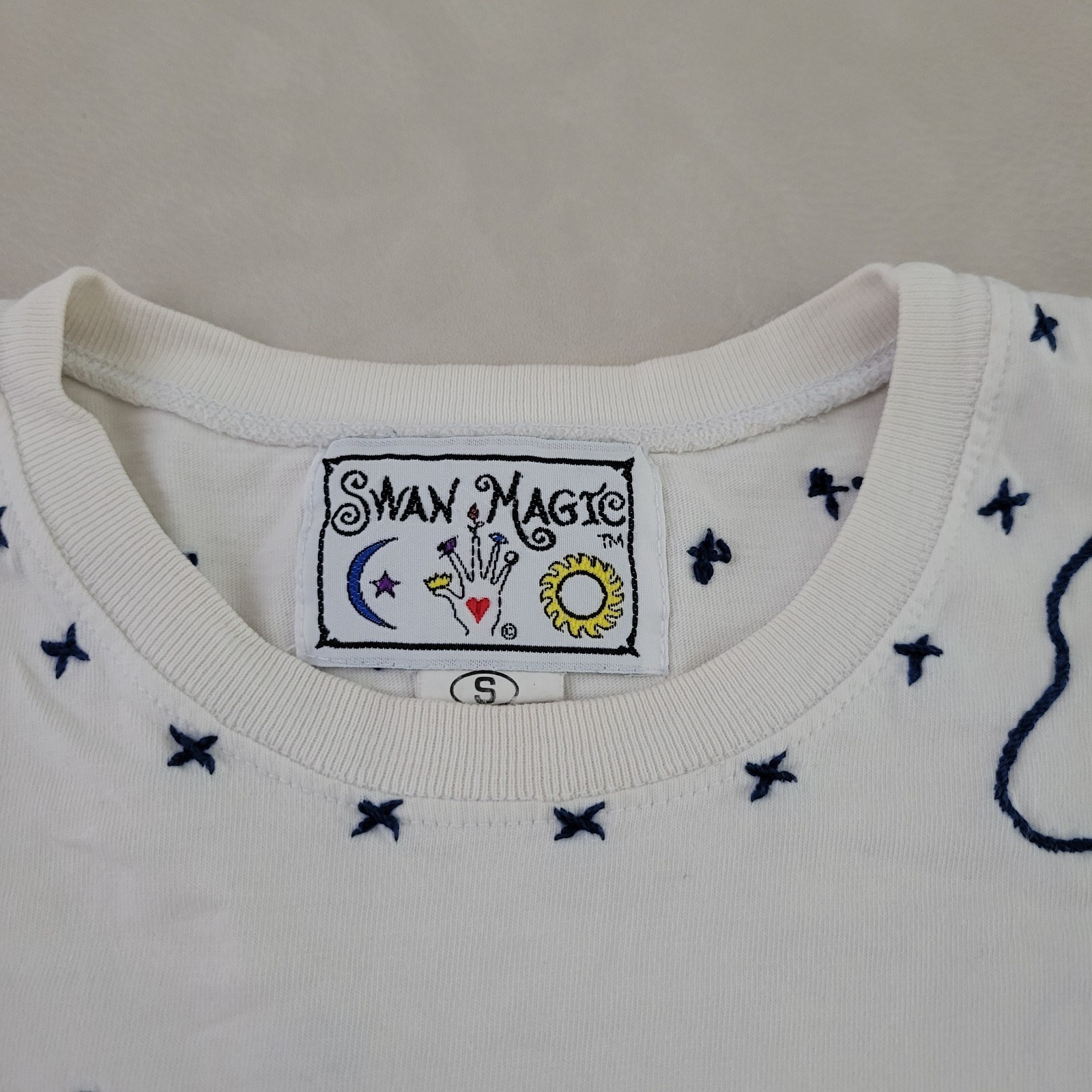 Vintage Swan Magic 90s Embroidered Abstract Graphic Long Sleeve Shirt Size S
